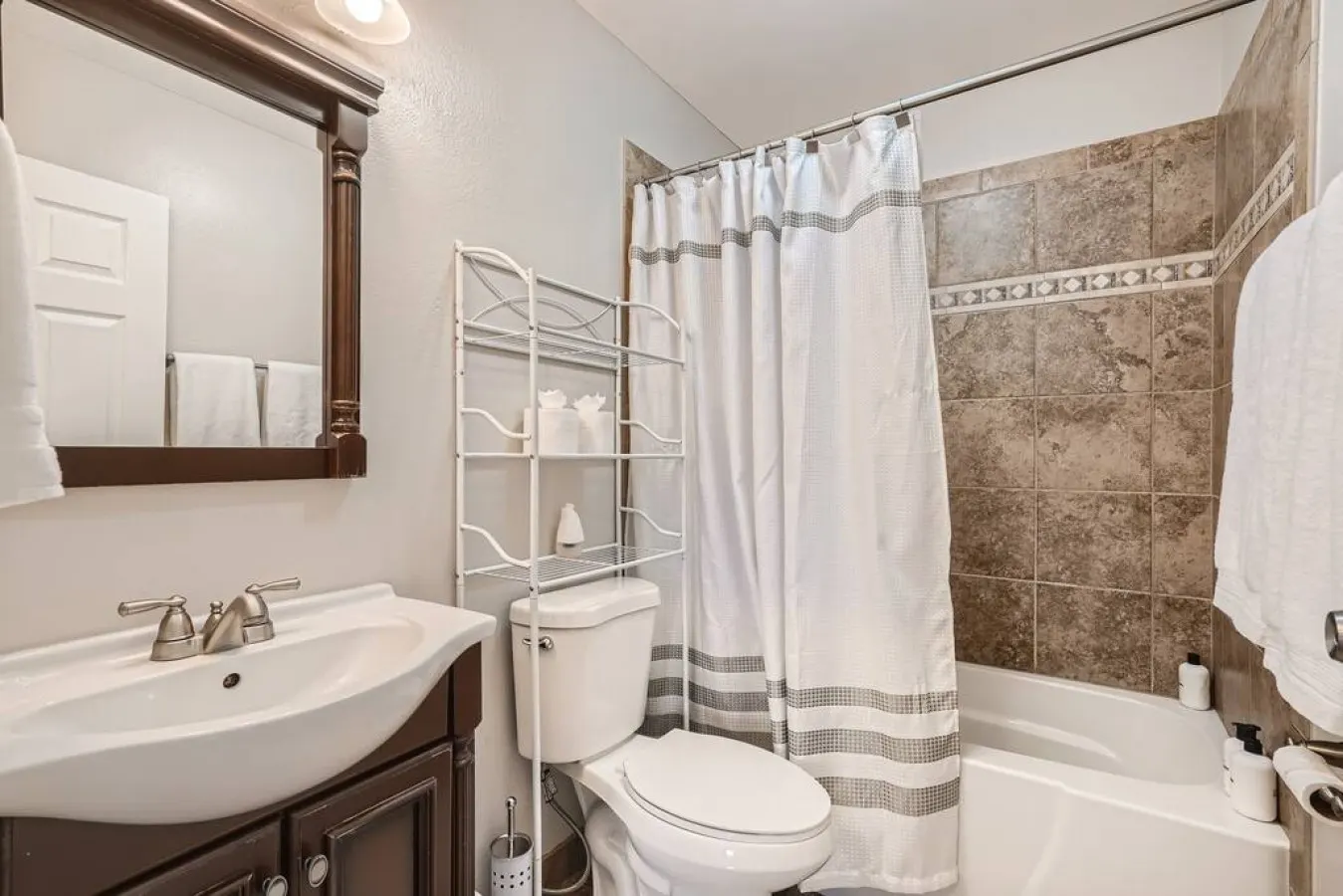 Centrally located for adventures 11