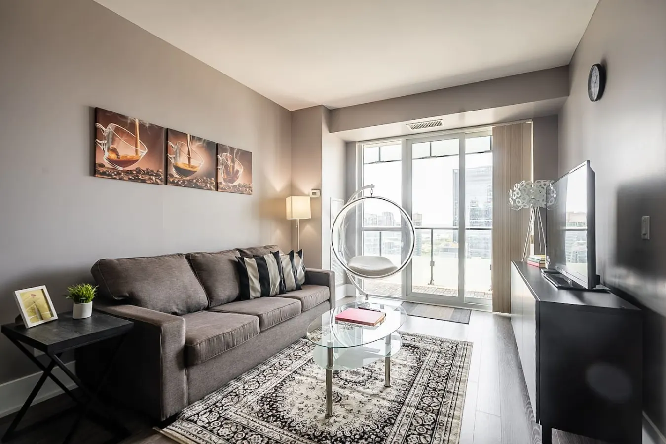 Modern Luxury 1BR • Prime Location • Amazing Views