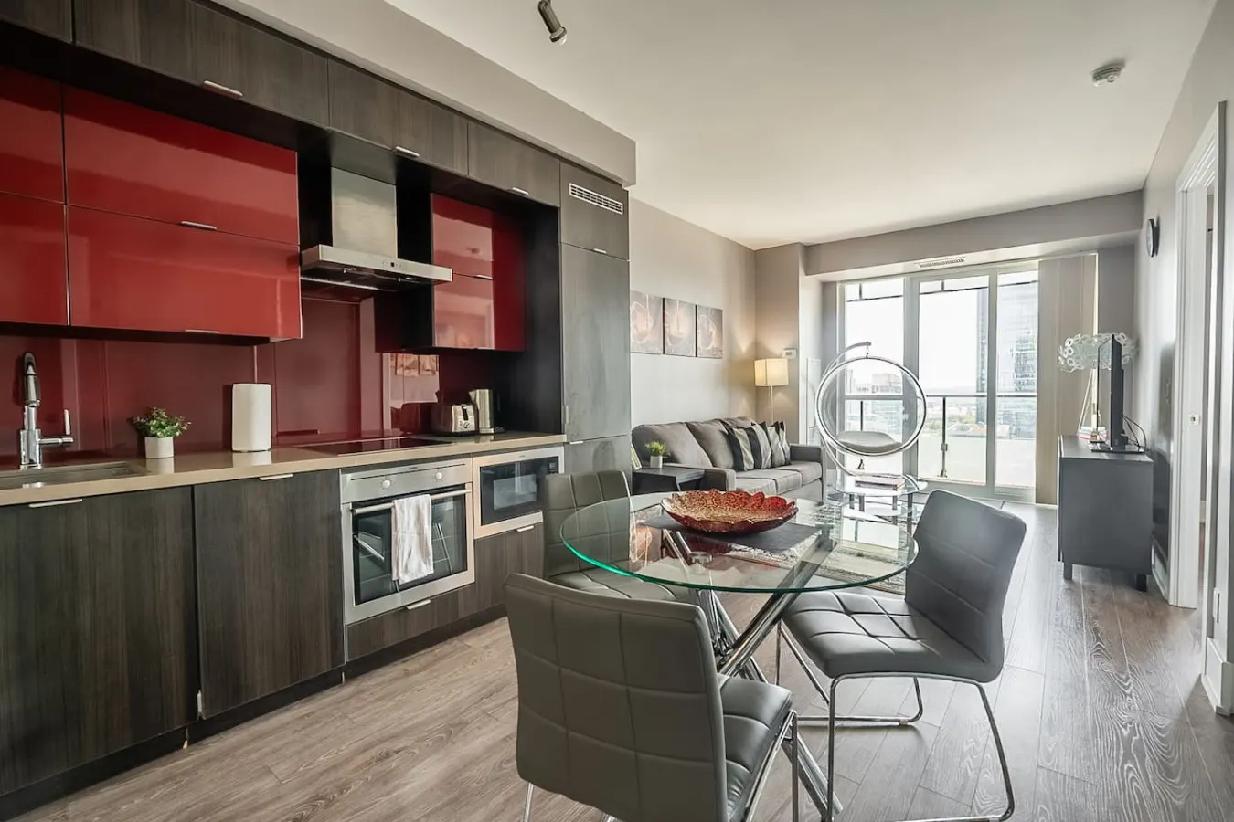 Modern Luxury 1BR Prime Location Amazing Views 2