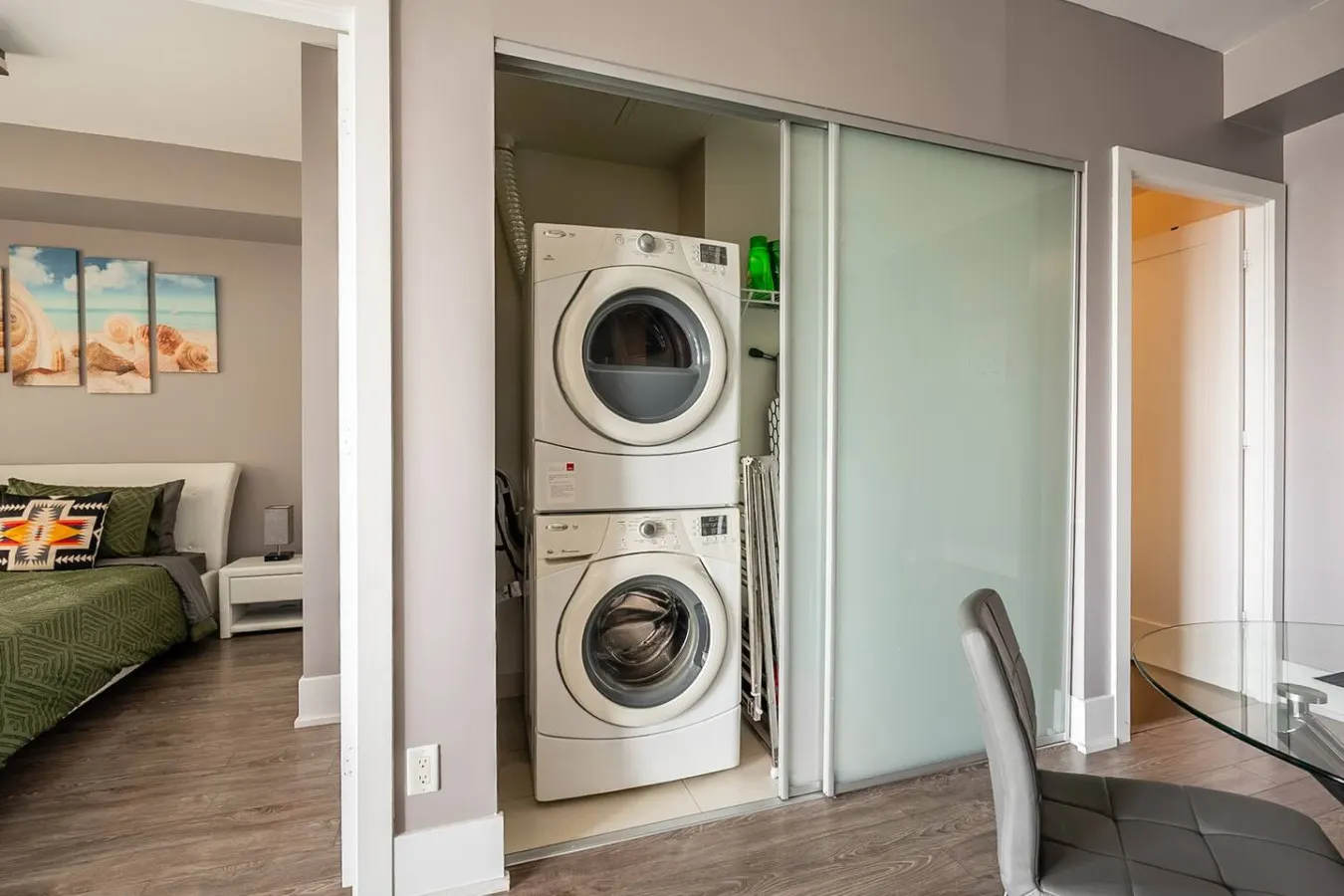 Modern Luxury 1BR Prime Location Amazing Views 14