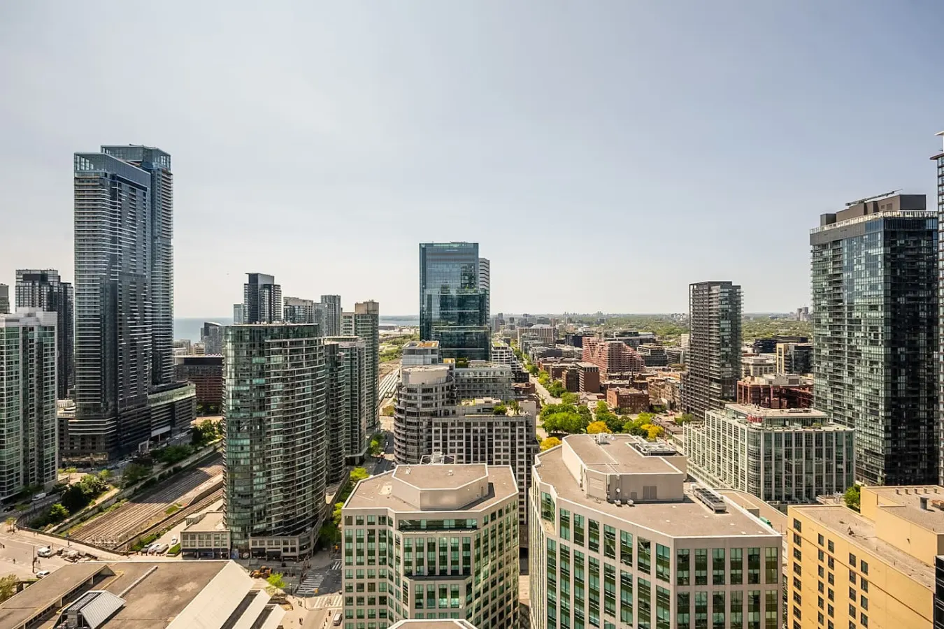 Modern Luxury 1BR Prime Location Amazing Views 18