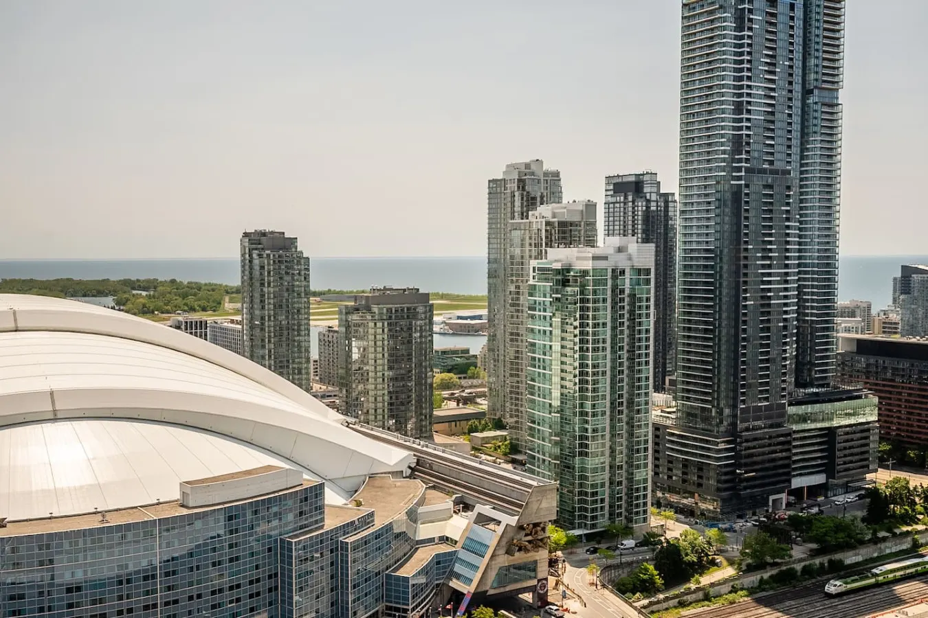 Modern Luxury 1BR Prime Location Amazing Views 5