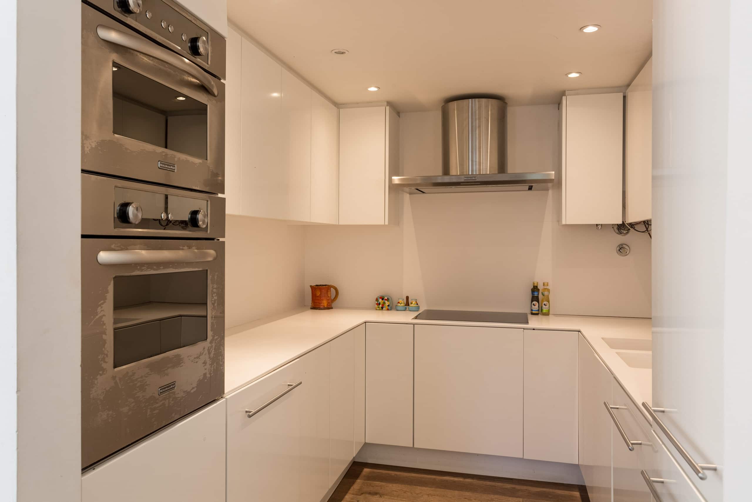 Splendid apartment near Café a Brasileira in Chiado 11