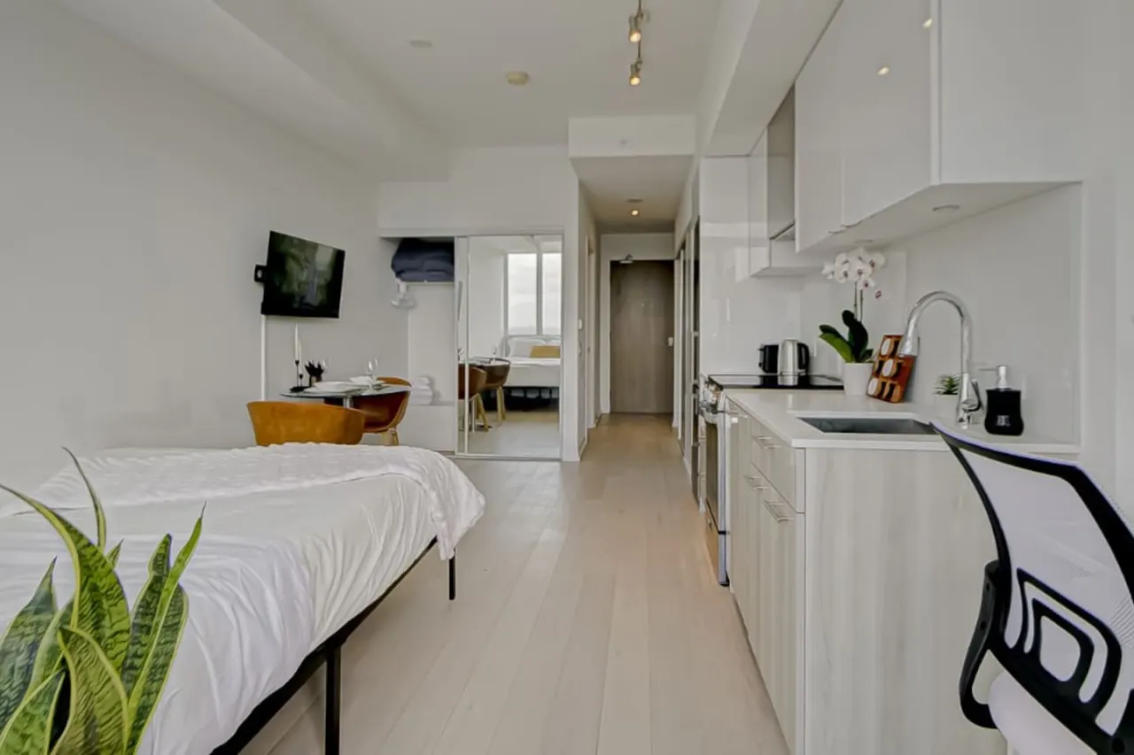The Cityscape by Instant Suites PentHouse Unit 11