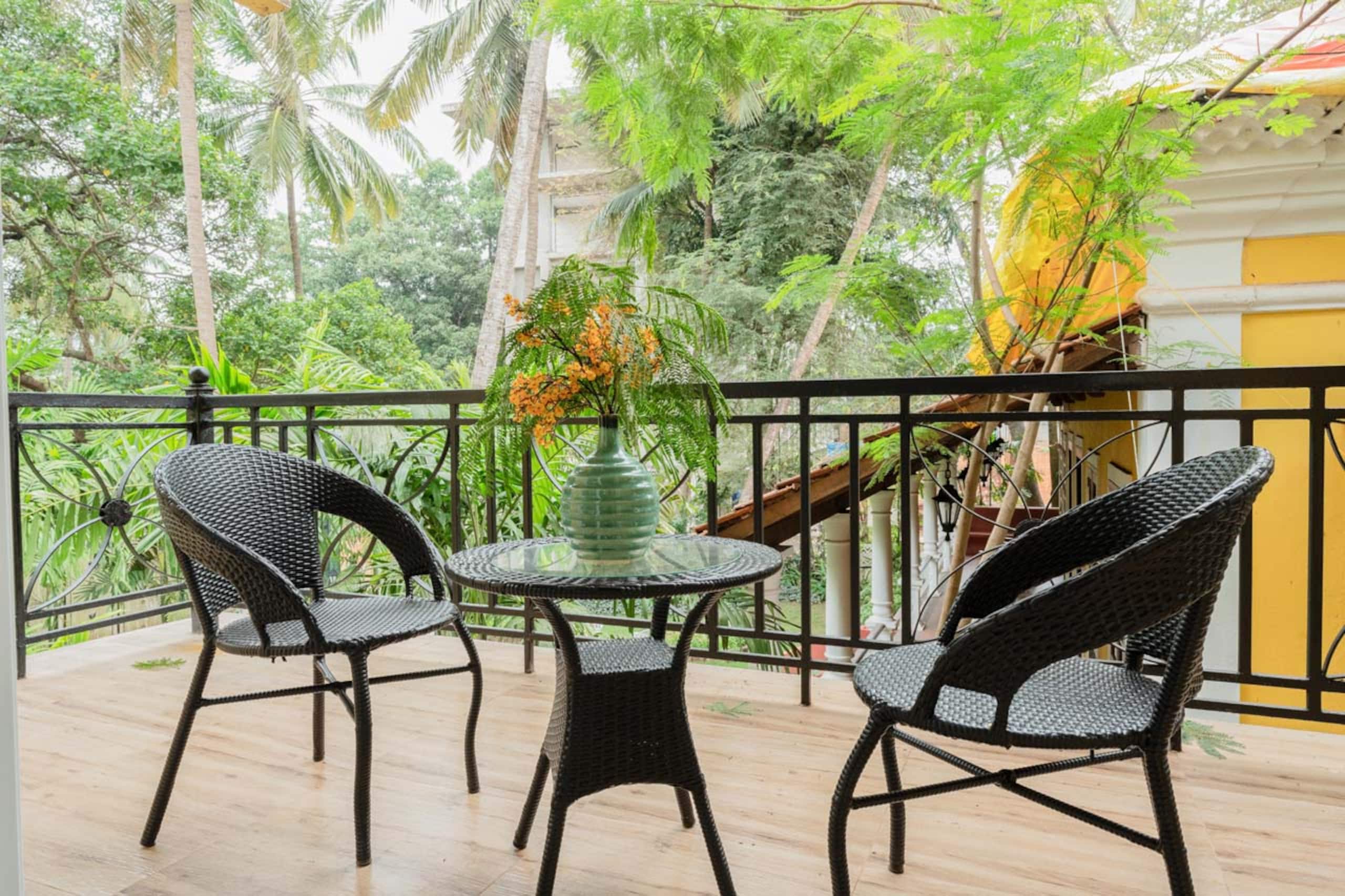HumbleRock(Yellow) - 3BHK | 700m to beach l Bkfast 28
