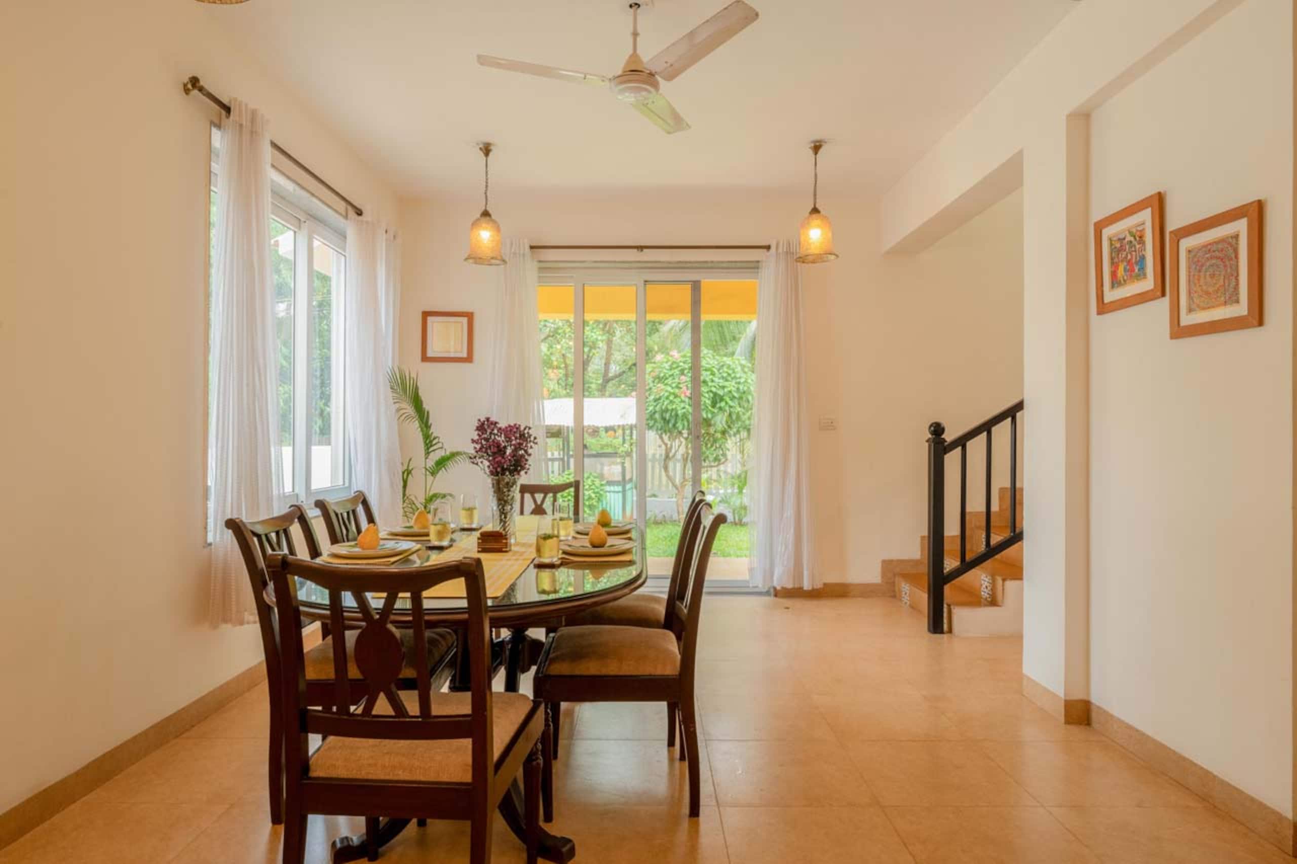 HumbleRock(Yellow) - 3BHK | 700m to beach l Bkfast 17