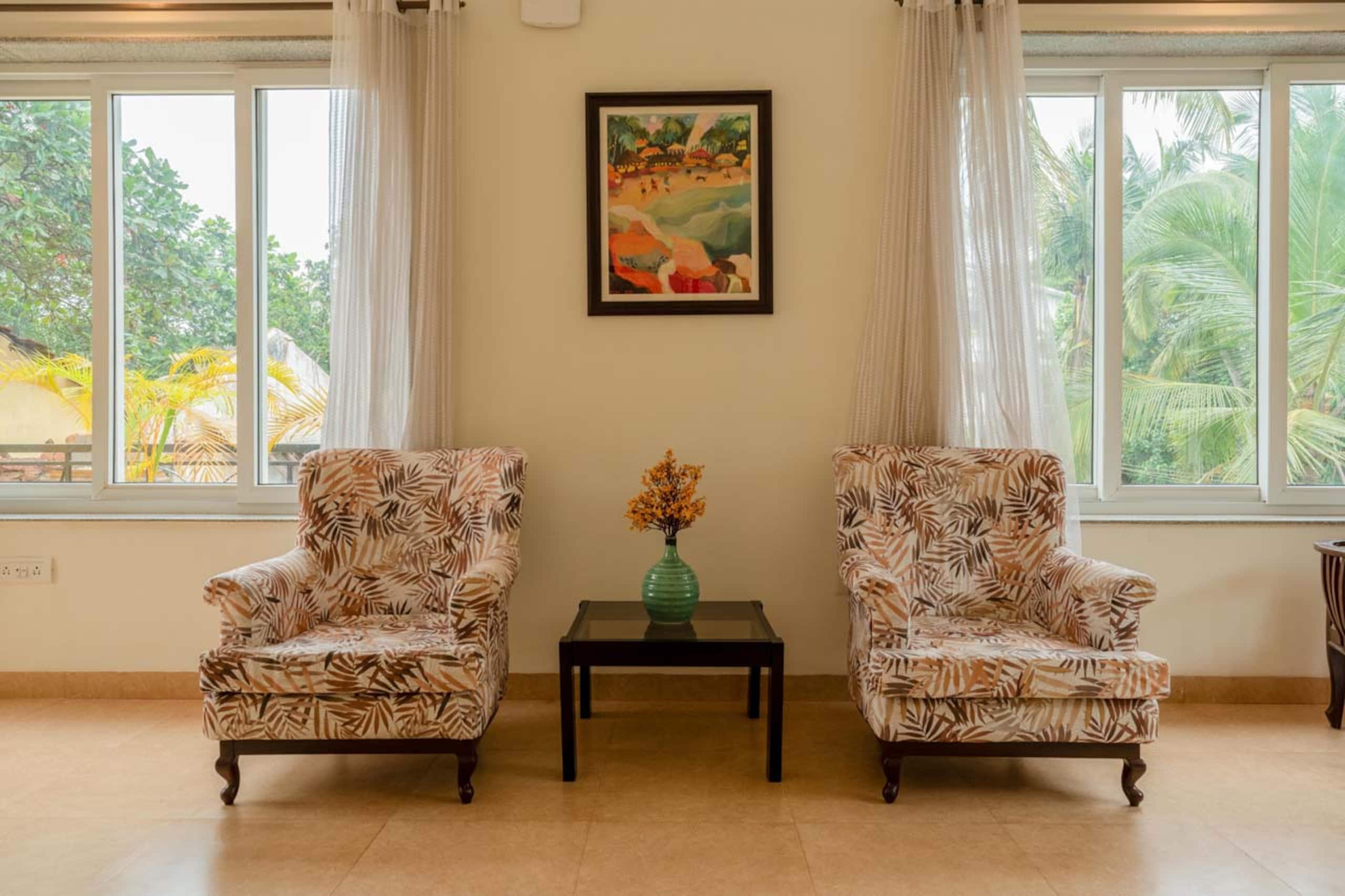 HumbleRock(Yellow) - 3BHK | 700m to beach l Bkfast 25