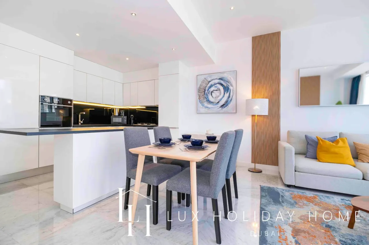 LUX The Pad Executive Suite 2 13