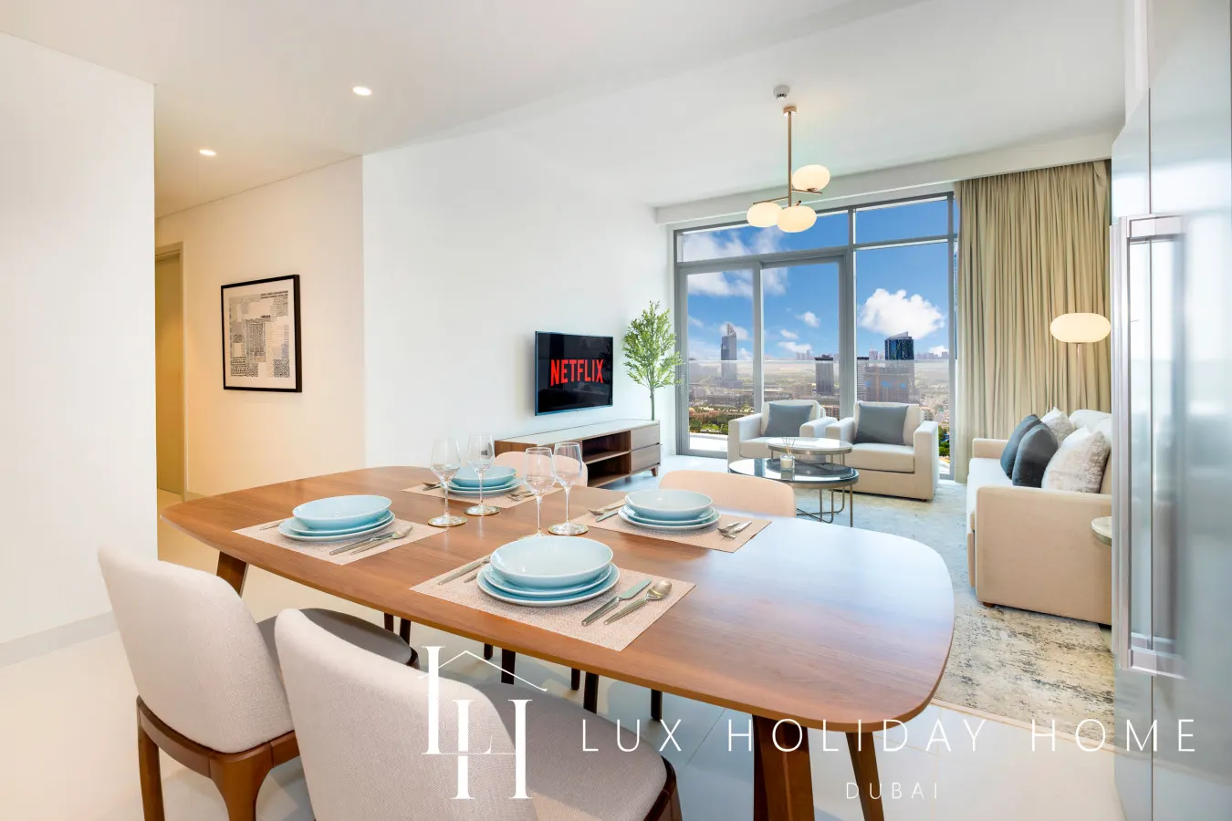 LUX The Marina Vista Beachfront Suite 2 13