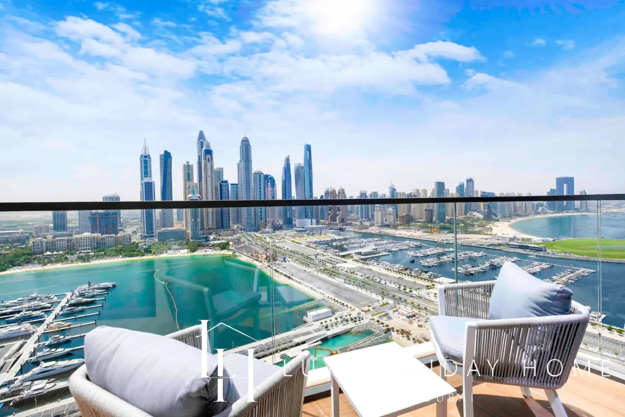 LUX The Marina Vista Beachfront Suite 2 8
