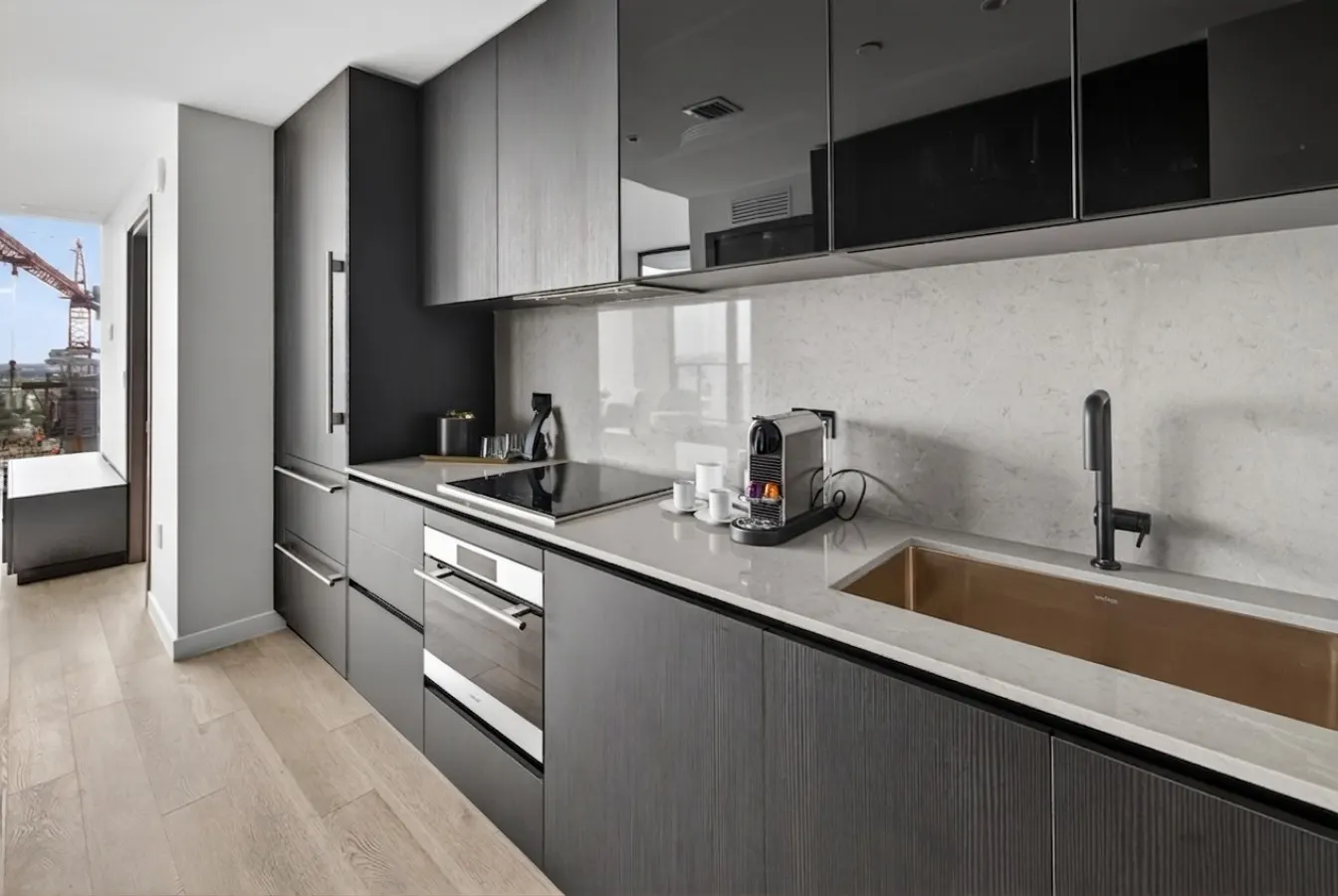 Unit 3210 DV 2BR 2BA 4PPL 9