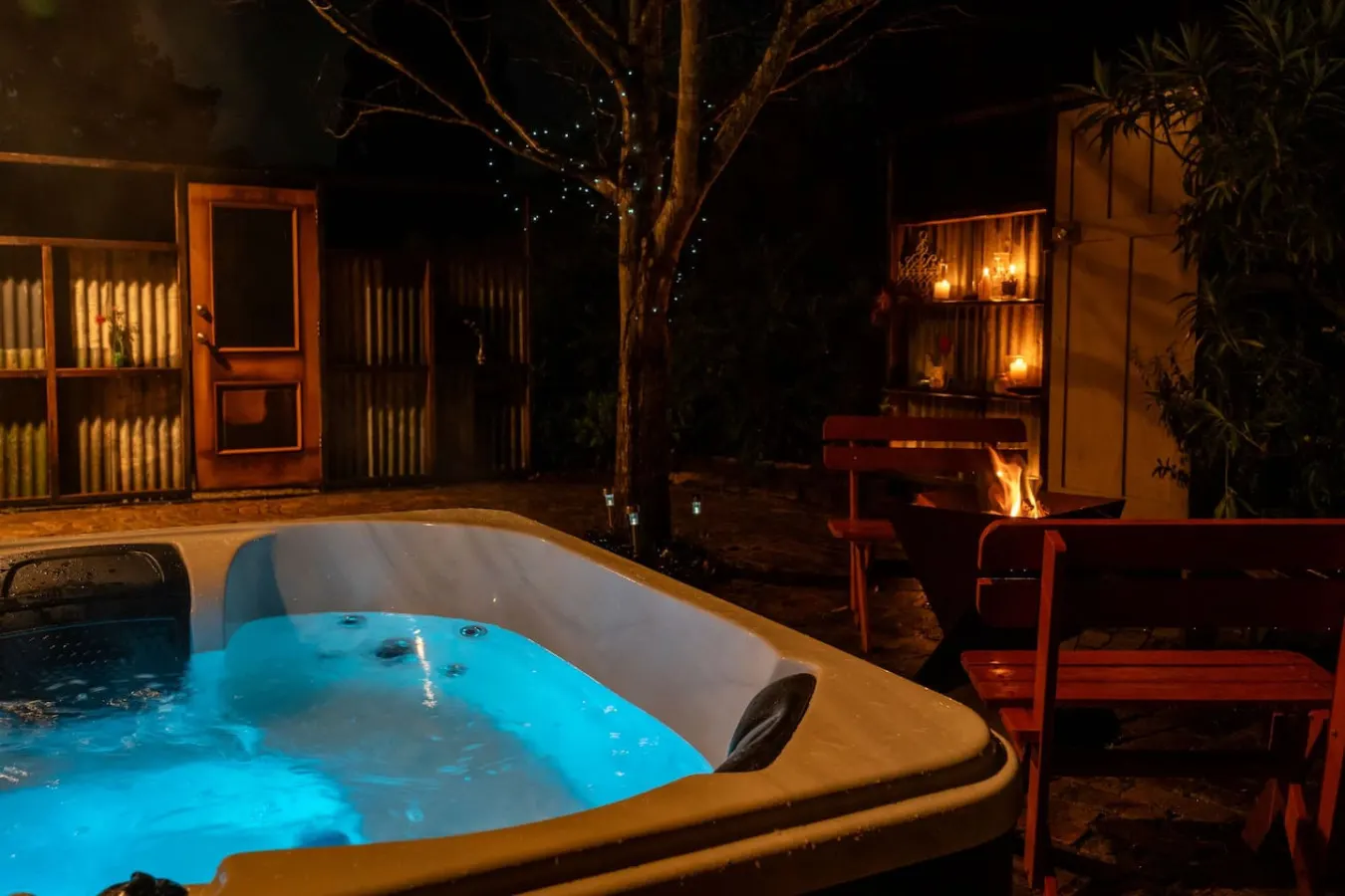 Buttercup Oasis: Rustic Cabin Hot Tub & Firepit — photo 3