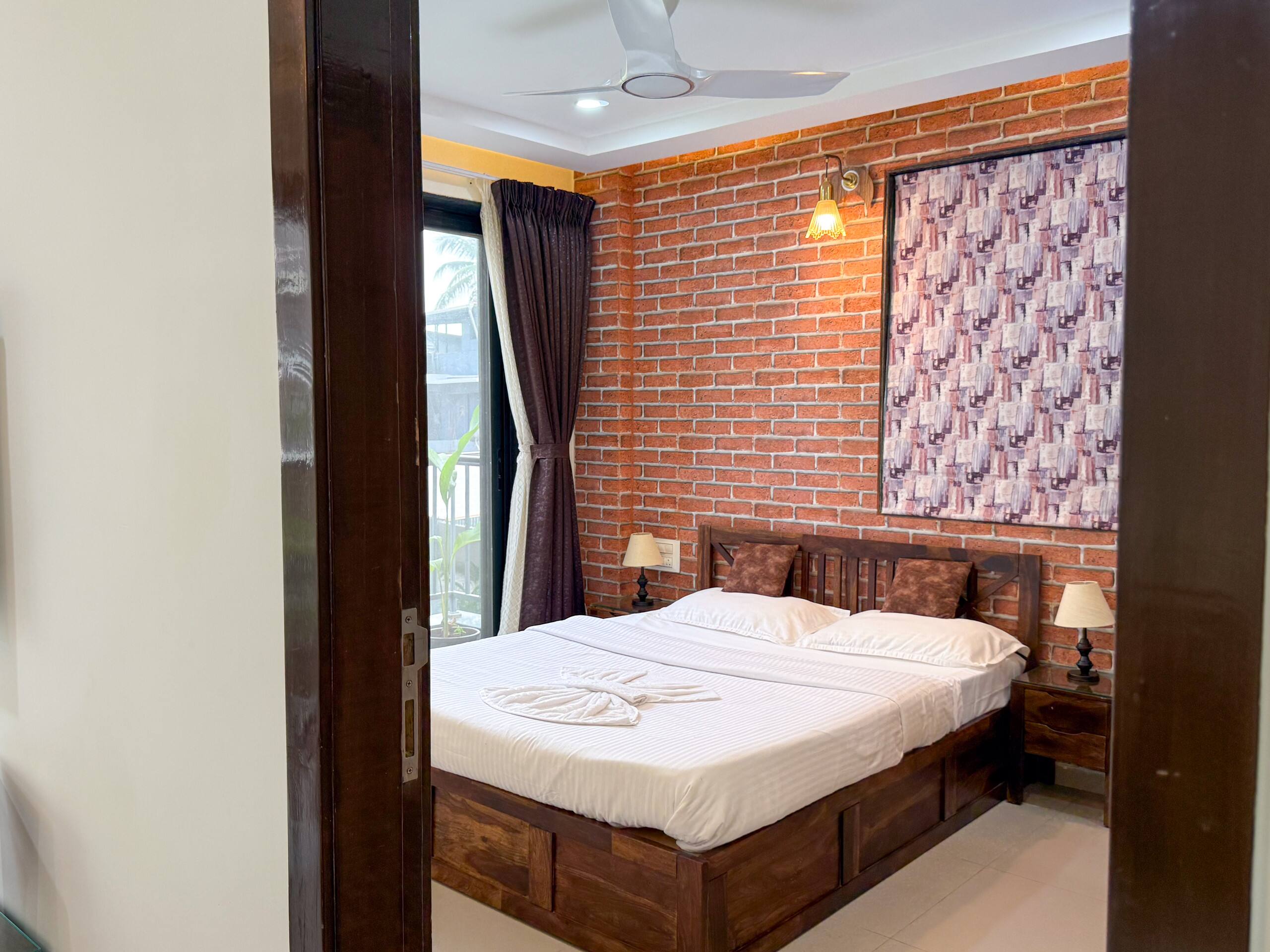 Luxury Garden-View 1BHK | Near Candolim Beach 23