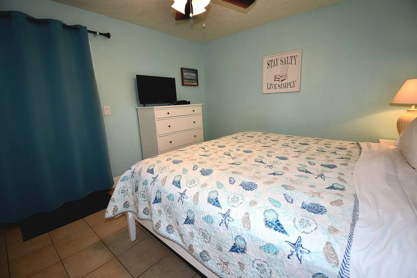 Sunswept 102-Beachfront 1br with Beautiful Views 11