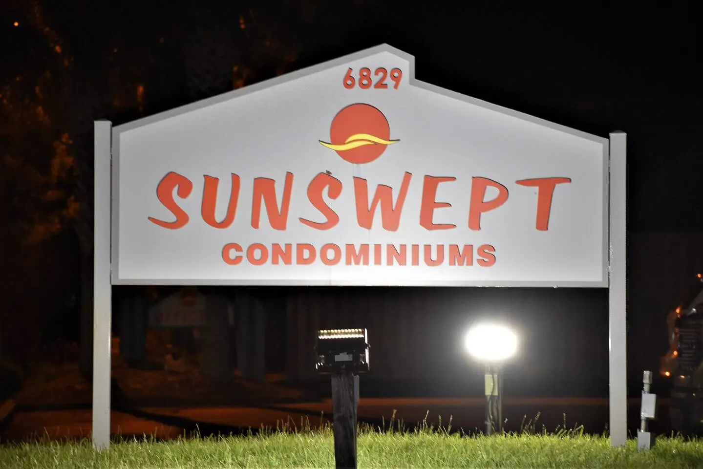 Sunswept 102-Beachfront 1br with Beautiful Views 16