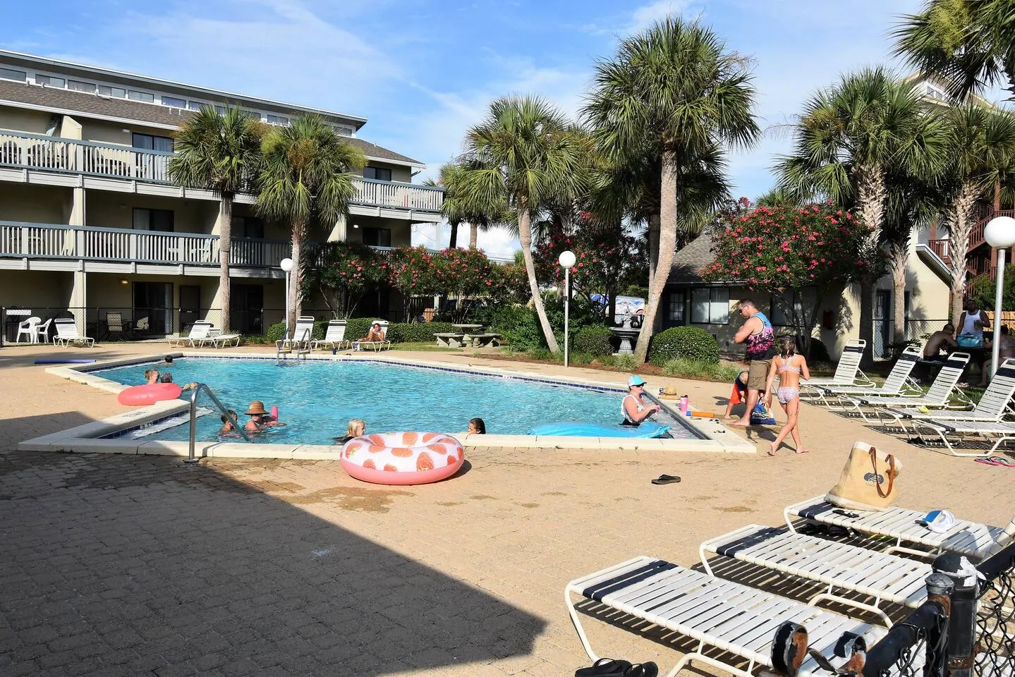 Sunswept 102-Beachfront 1br with Beautiful Views 18