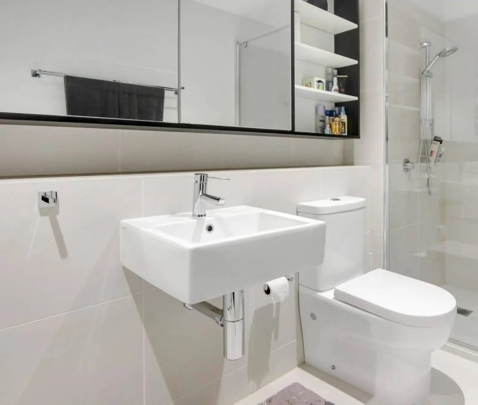 ReadySet Apartments on Little Collins - 1 Bedroom Apartment LC1 10