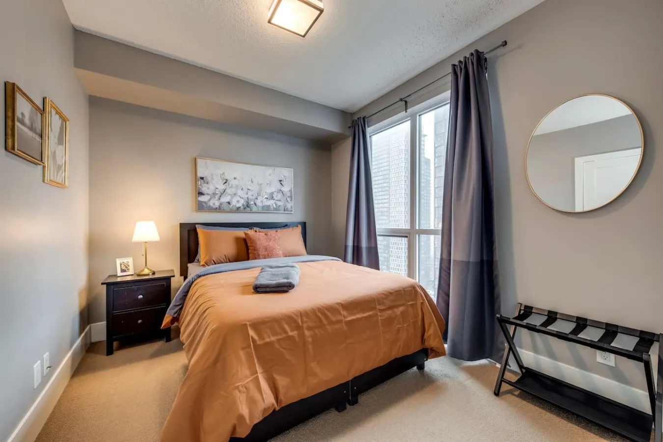 Newly Designed 1BR Condo Sleeps 4 City Views 19