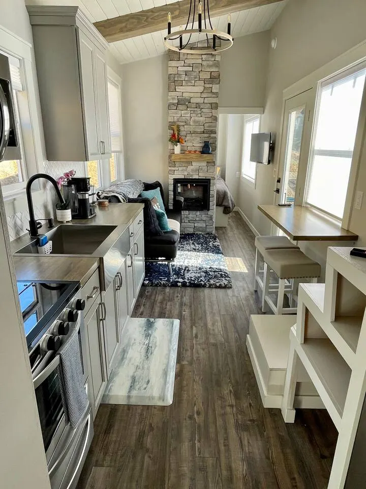 Delightful 1-bedroom Tiny Home w/ indoor fireplace 14