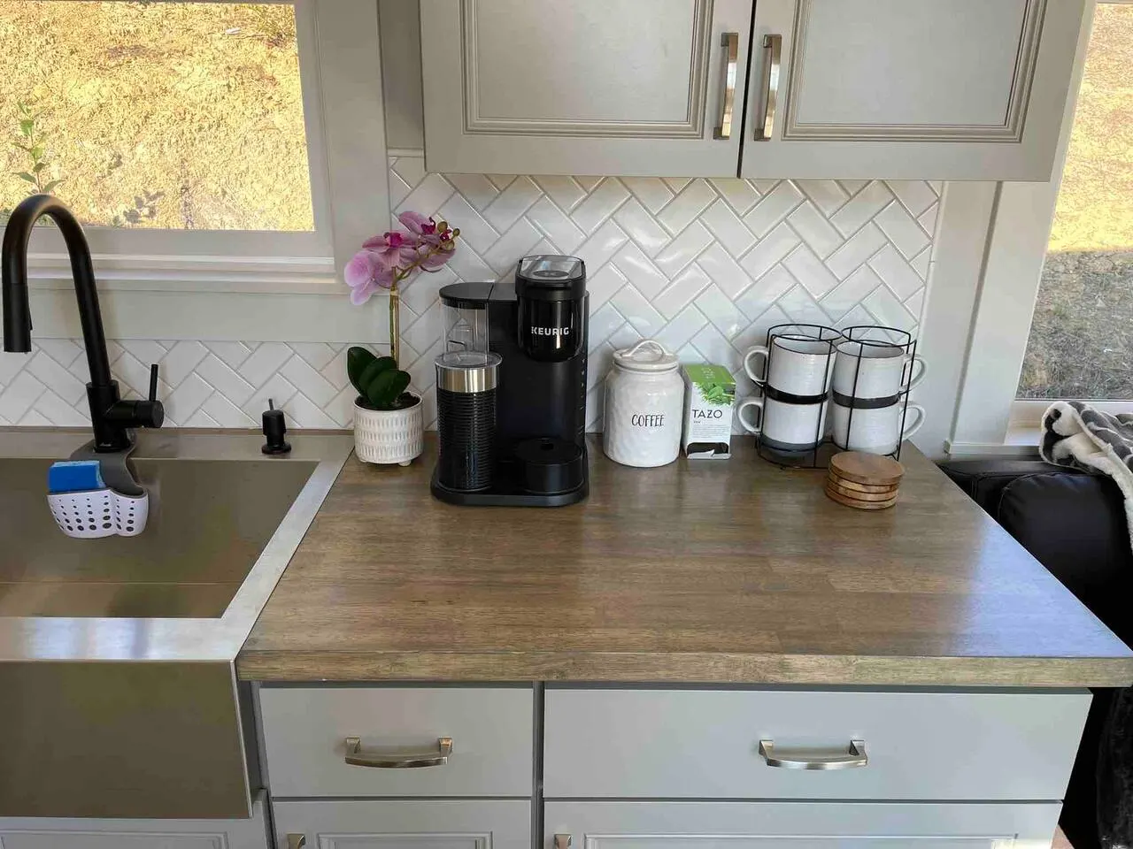 Delightful 1-bedroom Tiny Home w/ indoor fireplace — photo 3
