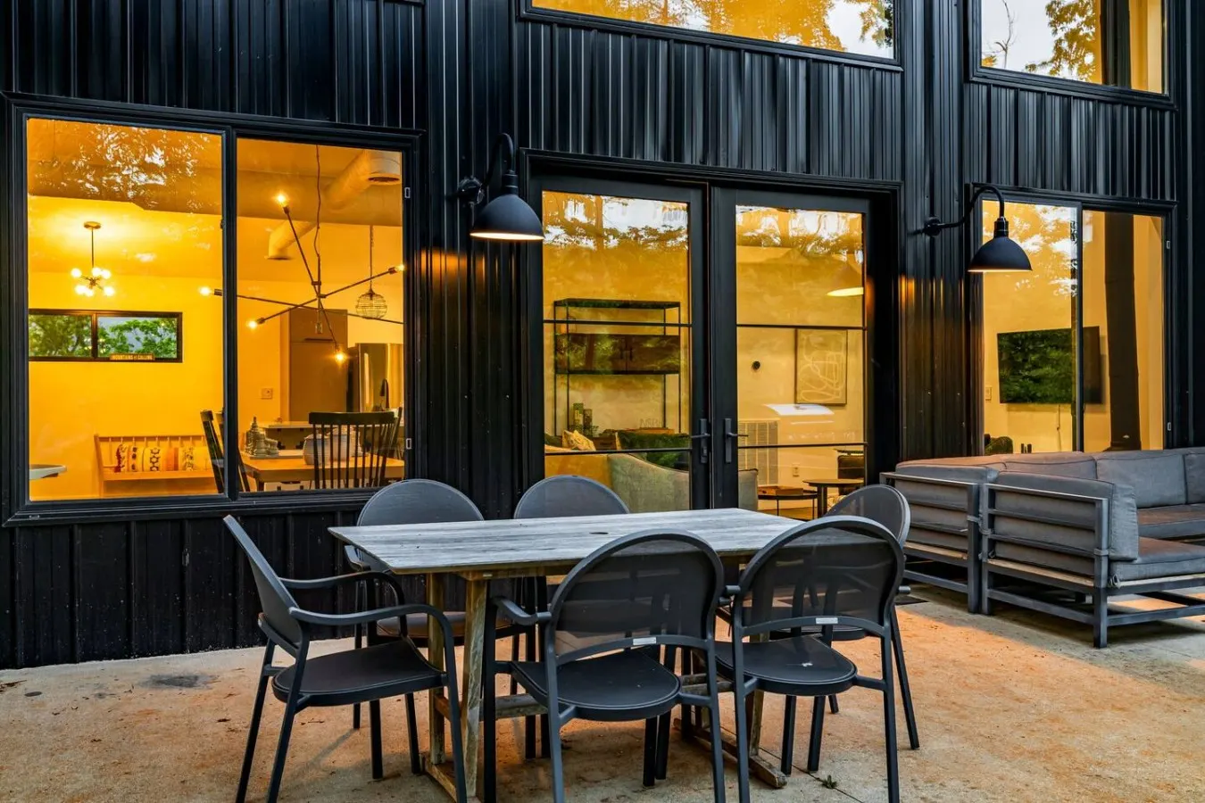 Modern Mtn Retreat | Firepit, Grill & Fireplace — photo 4