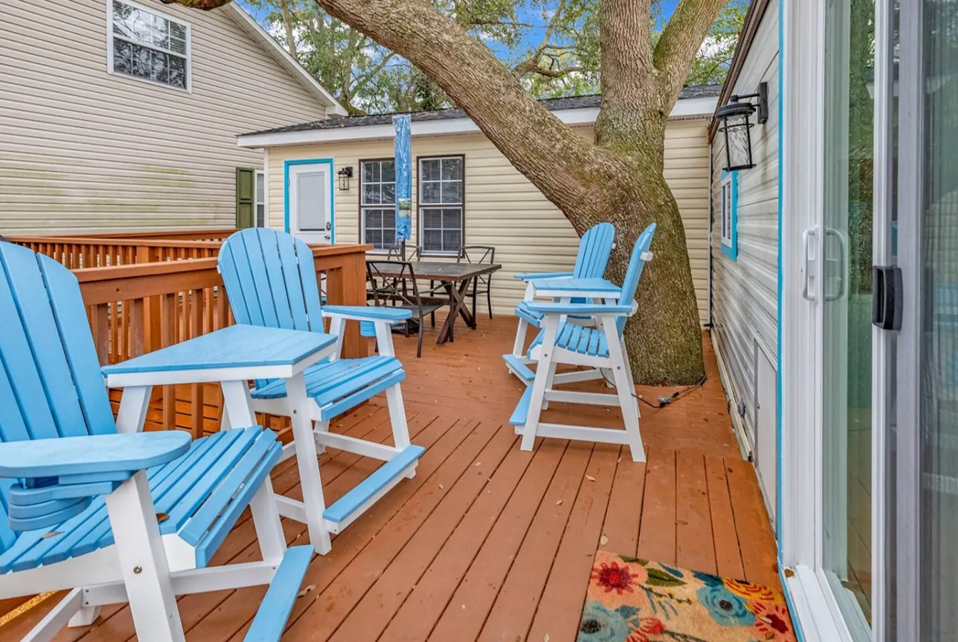 Under The Oak Steps To Beach & Patio w/ Grill 10