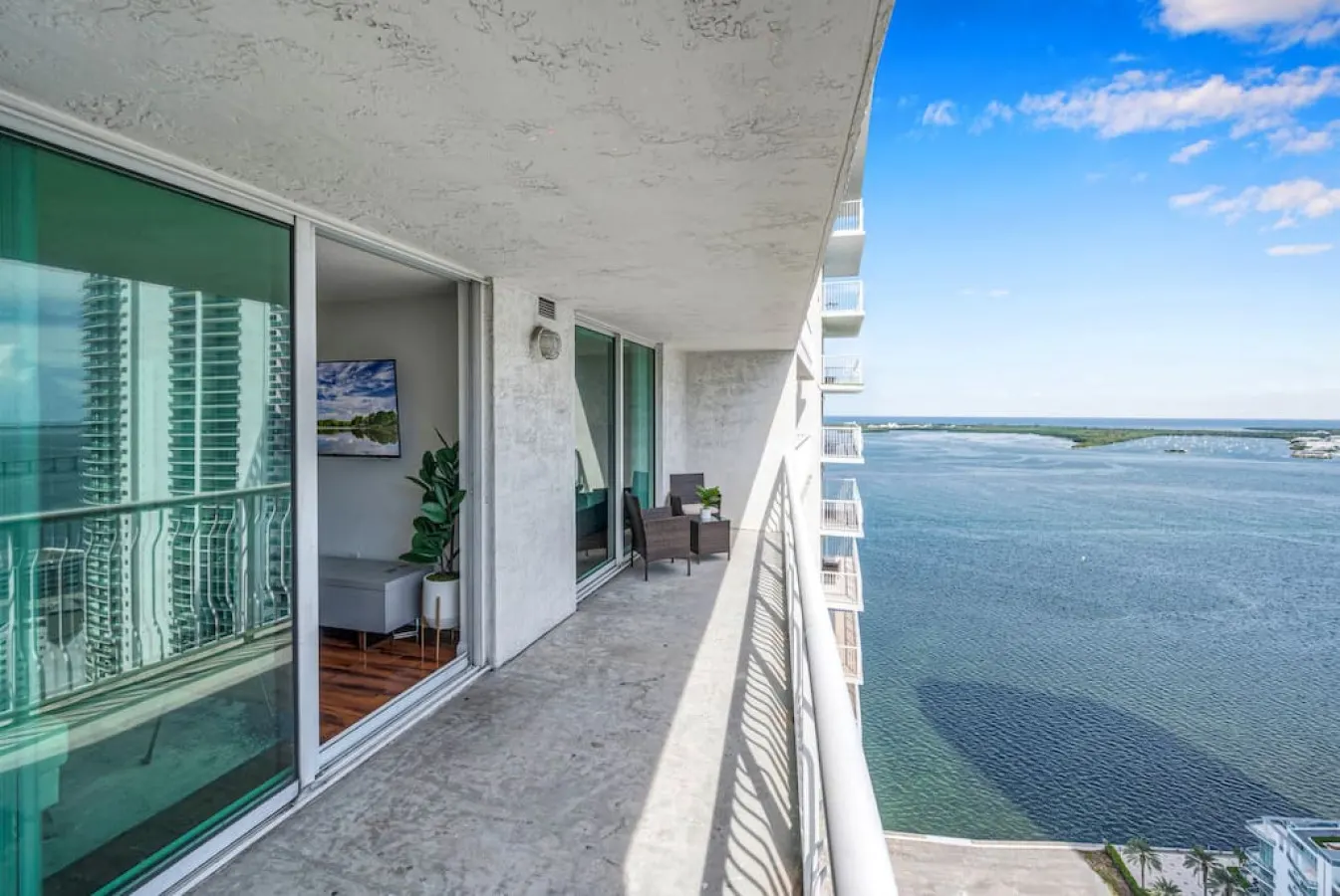 40th floor Ocean View - Best Location 14