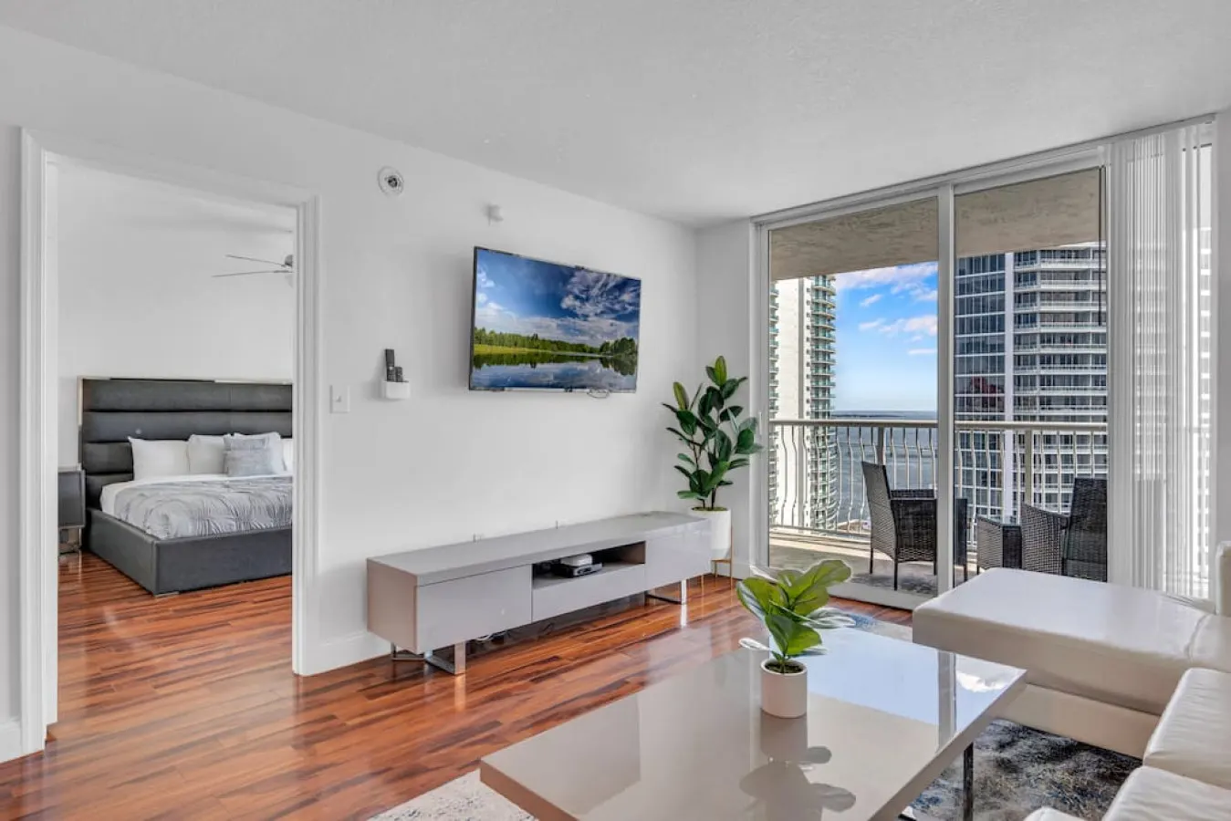 40th floor Ocean View - Best Location 4