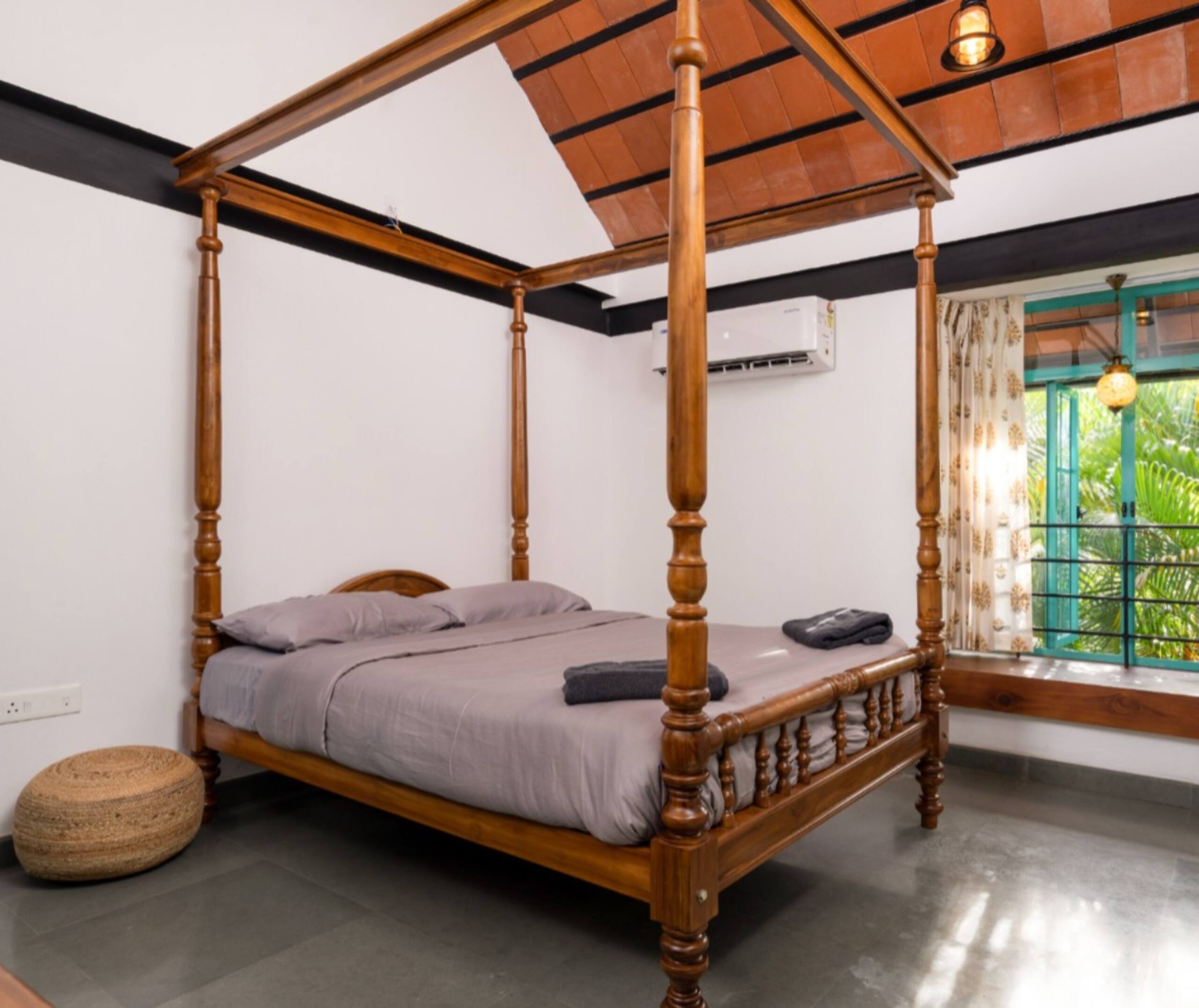 Tentgram Brick House- 2 Bedroom (1) 4