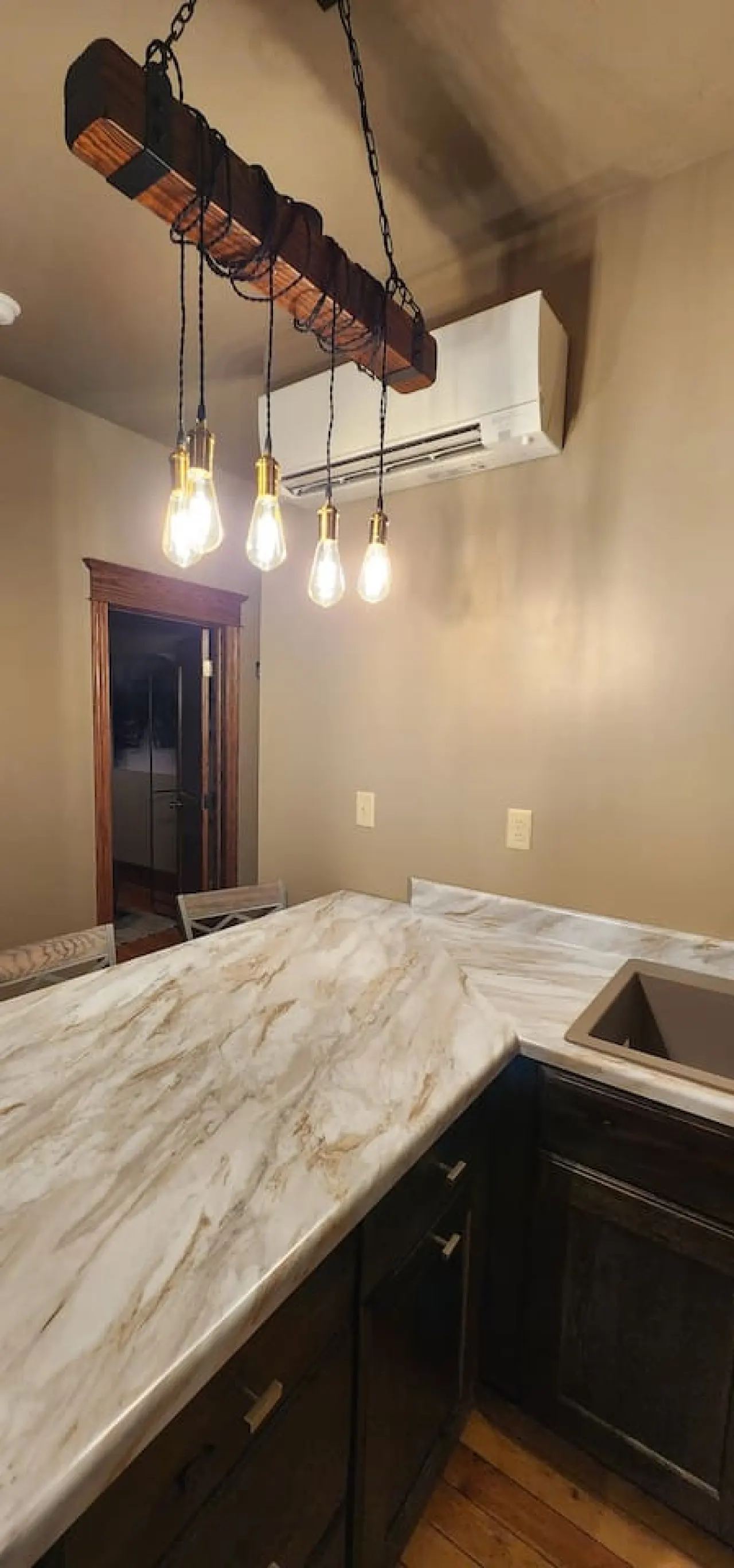 Nugget Suite - Main Street 12