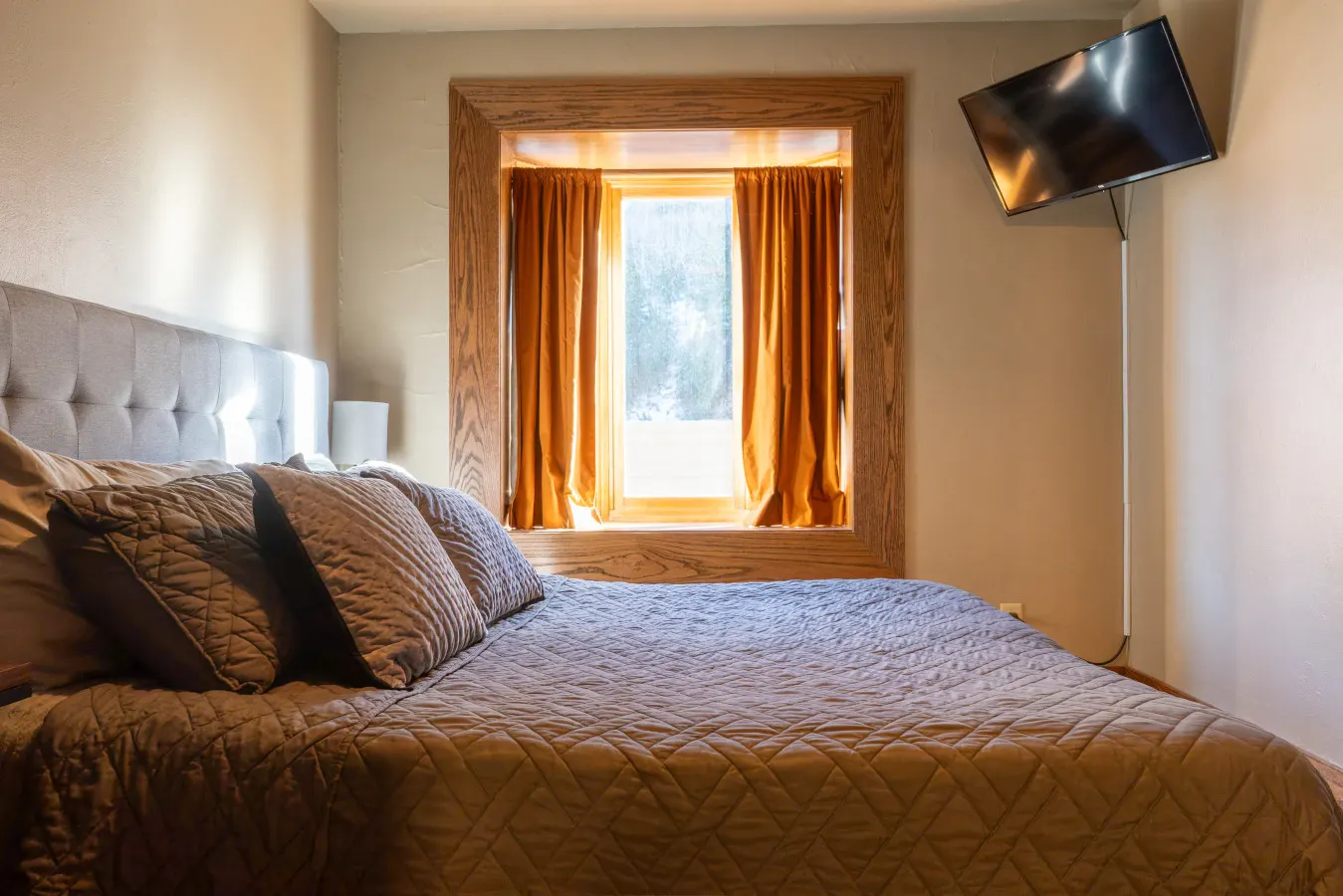 Nugget Suite - Main Street 15