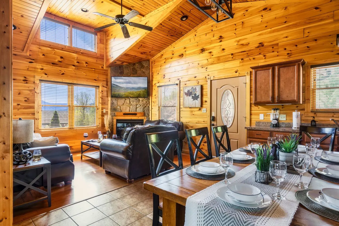 Spectacular Mtn Views, Hot Tub, Resort Pool, Games 11