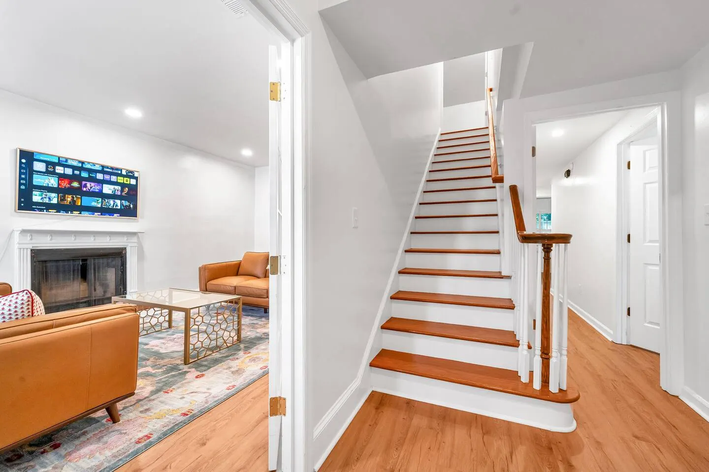 5 Beds 4 Bdrm 4 Bath 2 Laundry Rooms 12