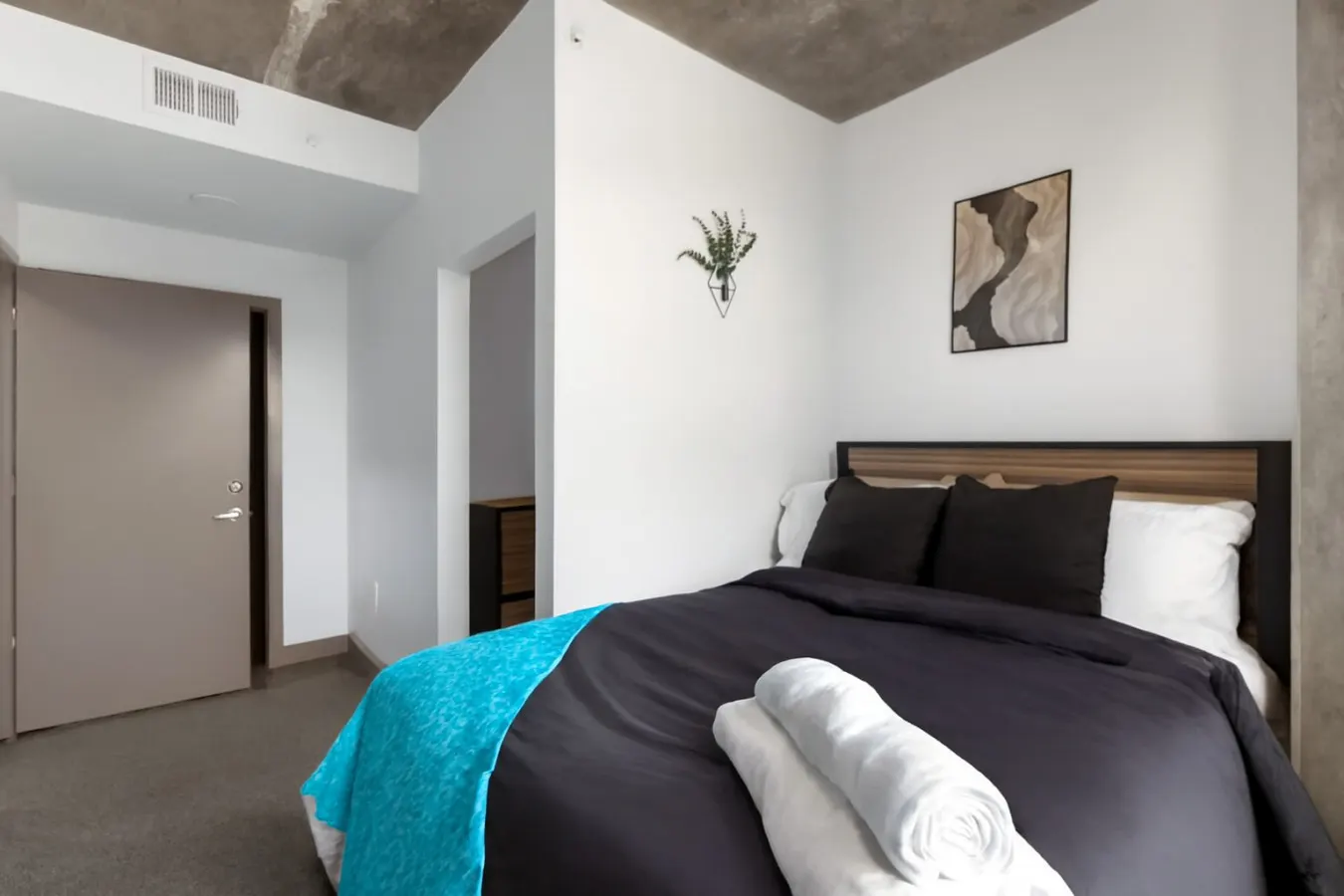 Prime 2BR Stay Five Points & Nightlife 7th 11