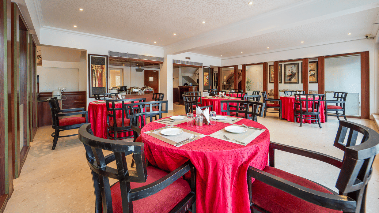 White Pearl-2Mins from Beach, Pool, Breakfast Inc! 7