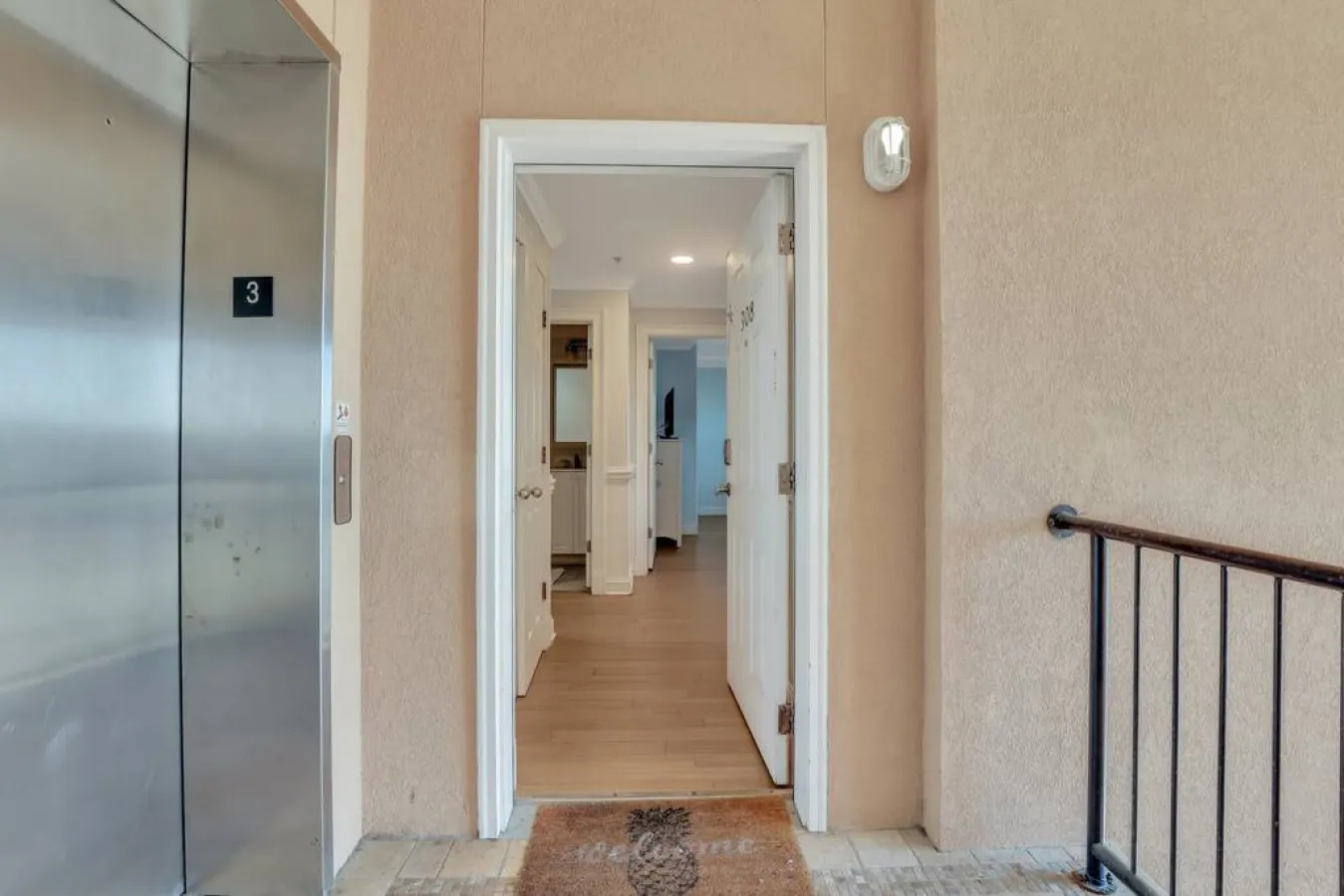 3 BR Condo 2 Pools and Hot Tub Walk to Beach 12
