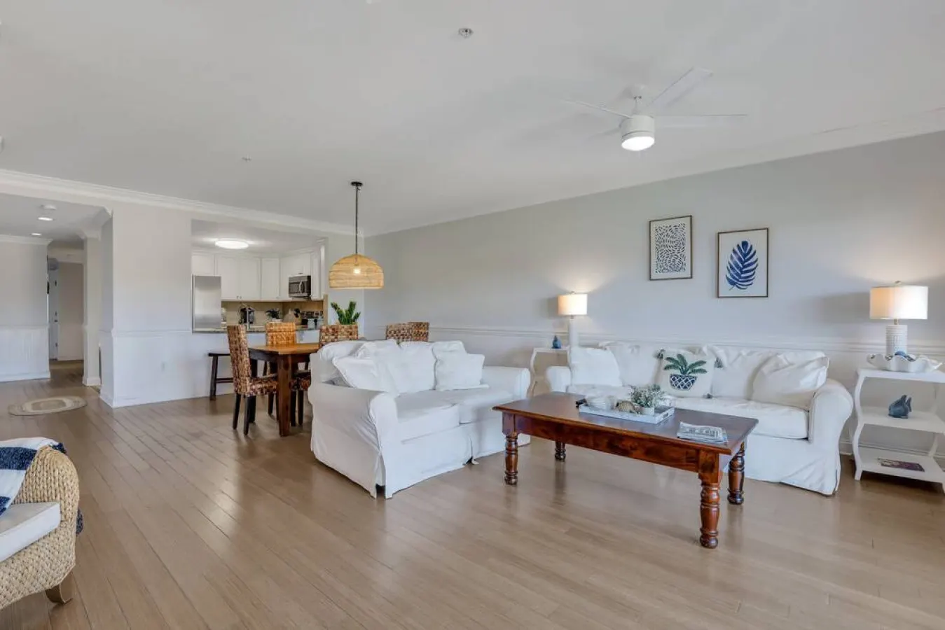 3 BR Condo 2 Pools and Hot Tub Walk to Beach 6