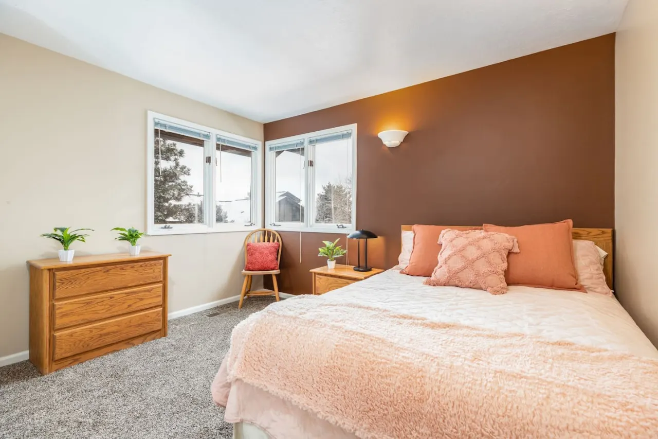 Cottonwood Heights Vacation Rental Near Big & Little Cottonwood Canyons Hot Tub (Pet Friendly) 16