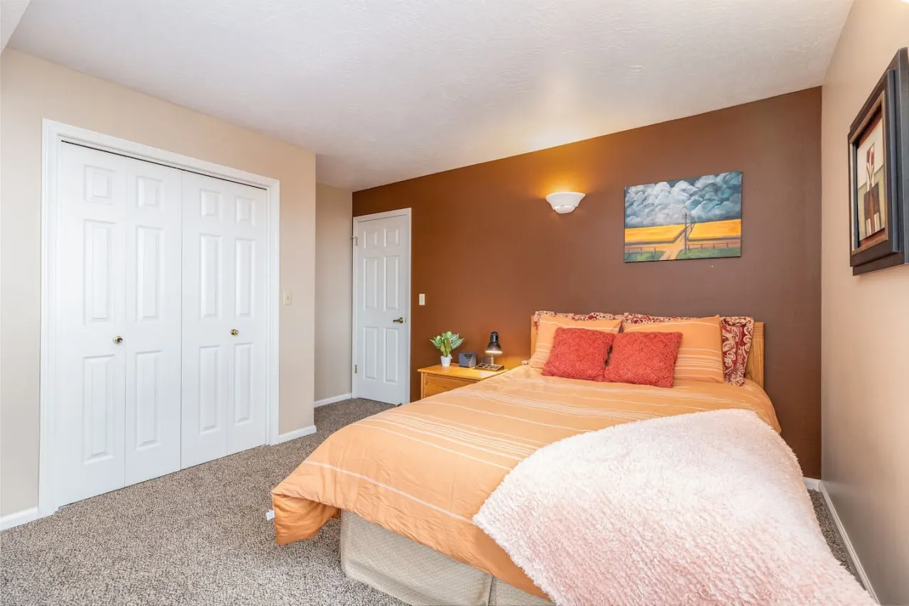 Cottonwood Heights Vacation Rental Near Big & Little Cottonwood Canyons Hot Tub (Pet Friendly) 20
