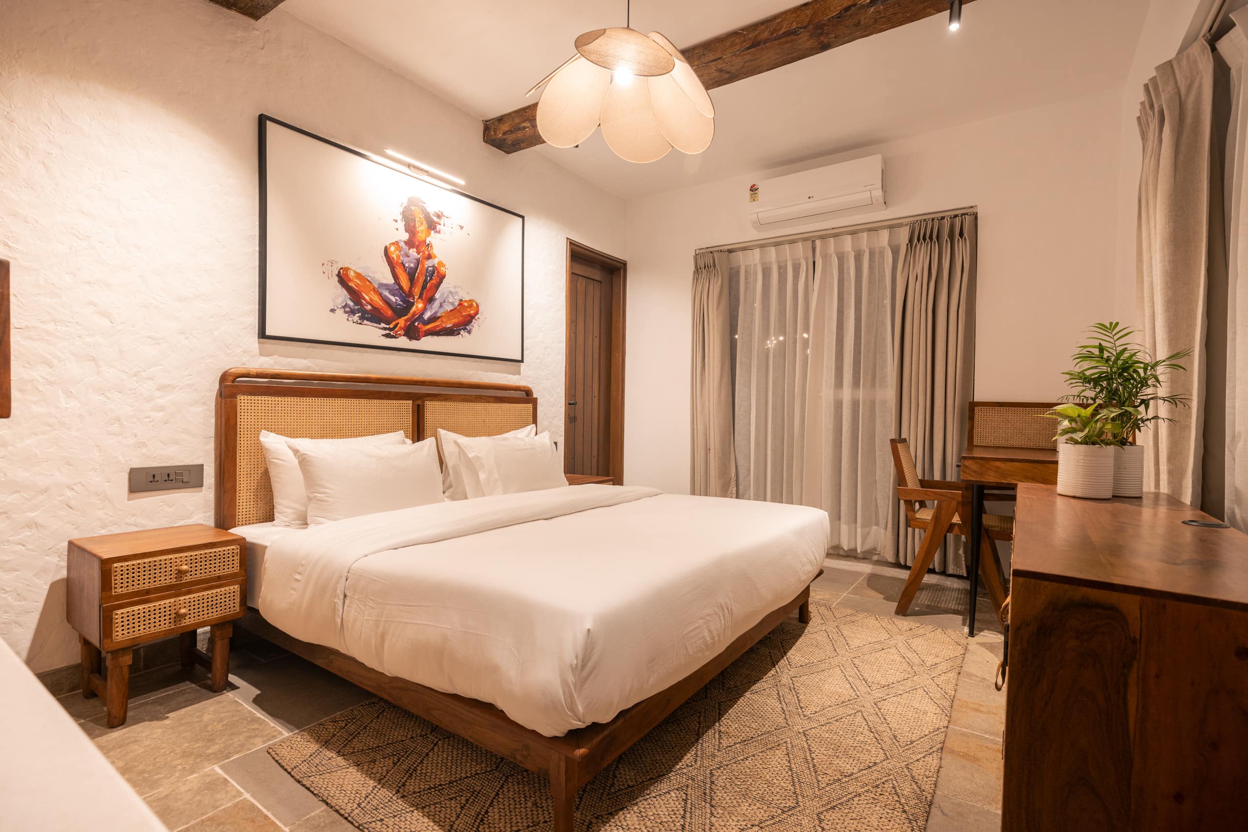 DaCations @ Salud W/ Heated Pool near Kasauli 15