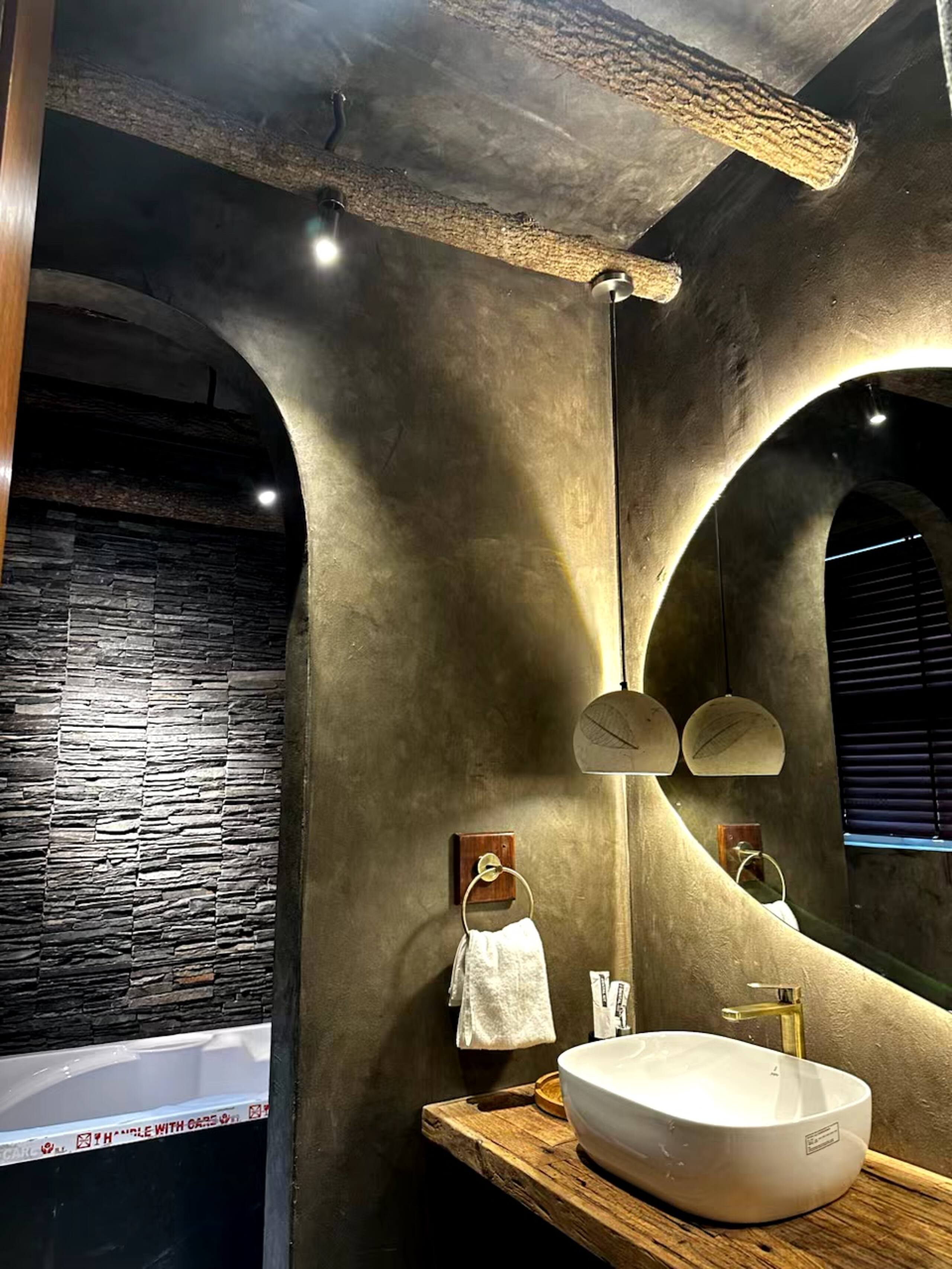 DaCations @ Salud W/ Heated Pool near Kasauli 28