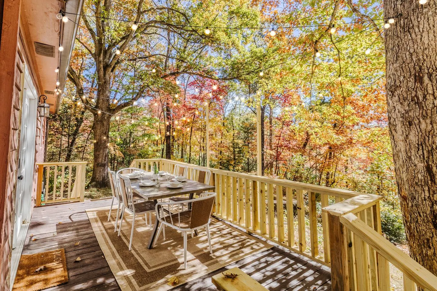Forest Haven Hot Tub 15 min 2 Downtown 14