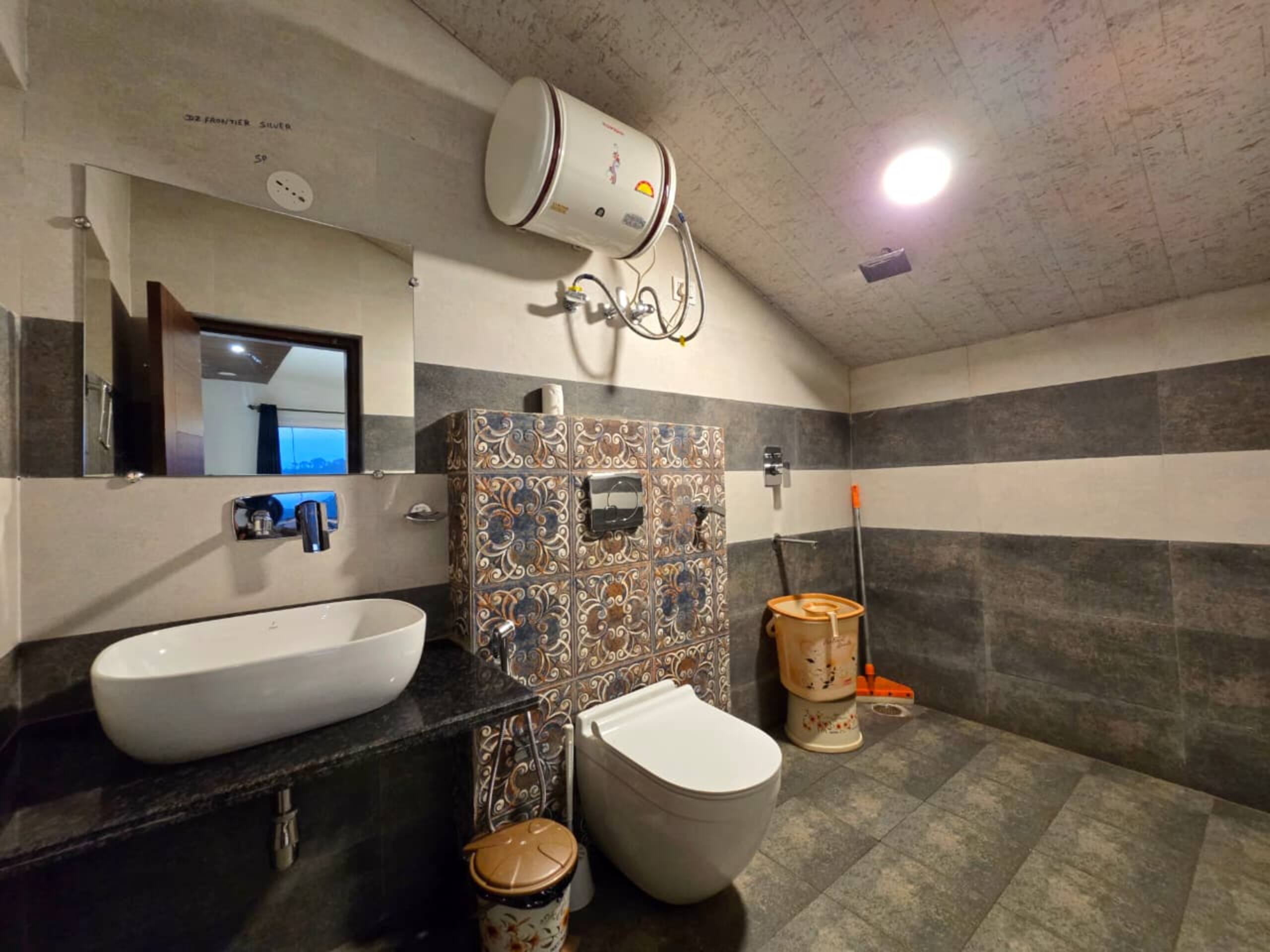 Homestay Mistywoods Best Place for 10 Pax 28