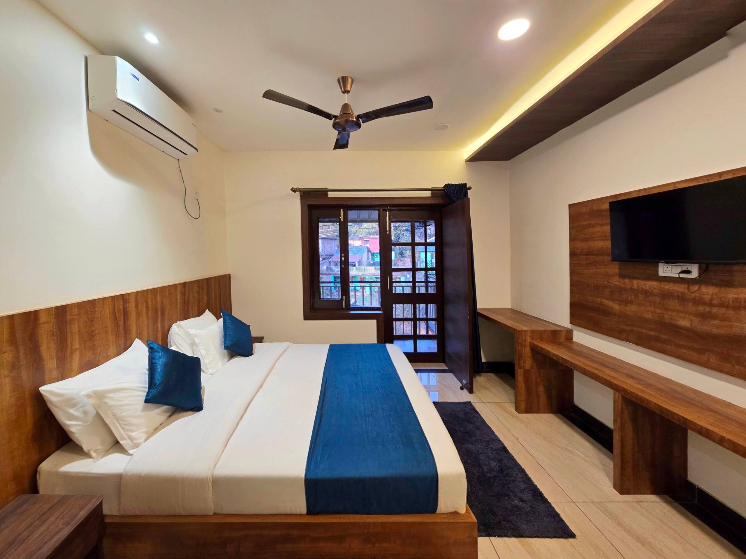 Homestay Mistywoods Best Place for 10 Pax 25