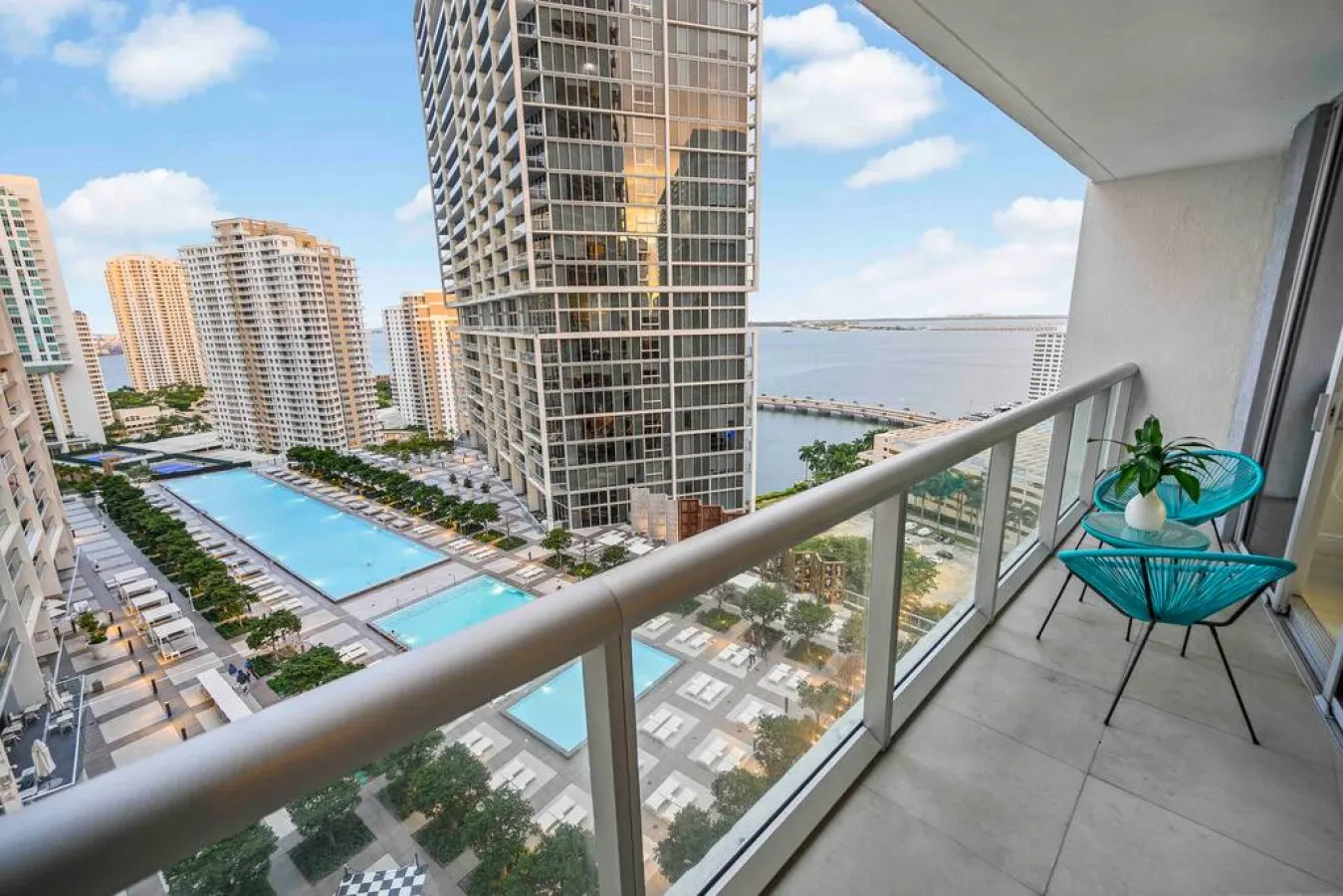40th floor High Ceilings unit at icon Brickell 5