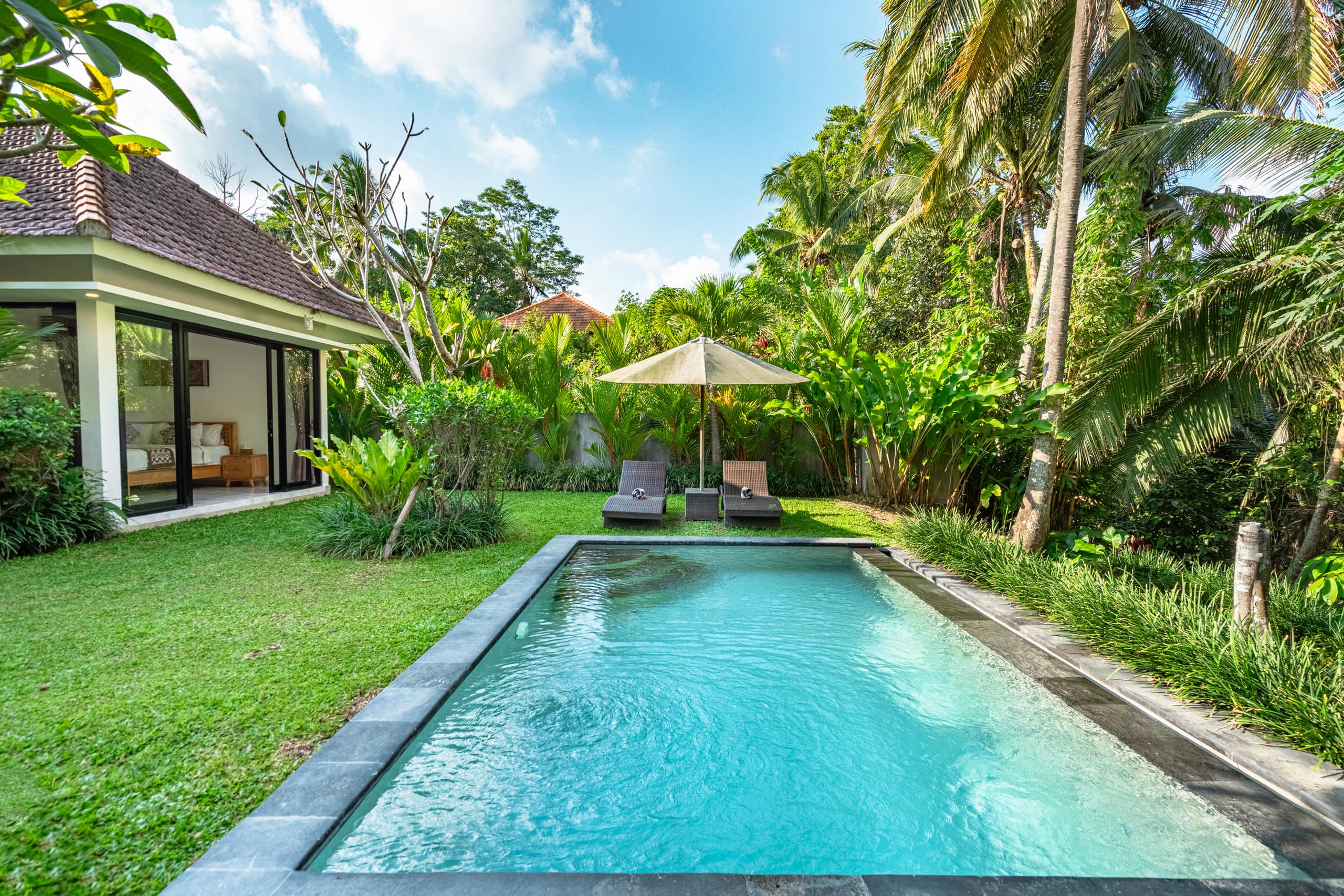 Villa in Ubud with forest views 36