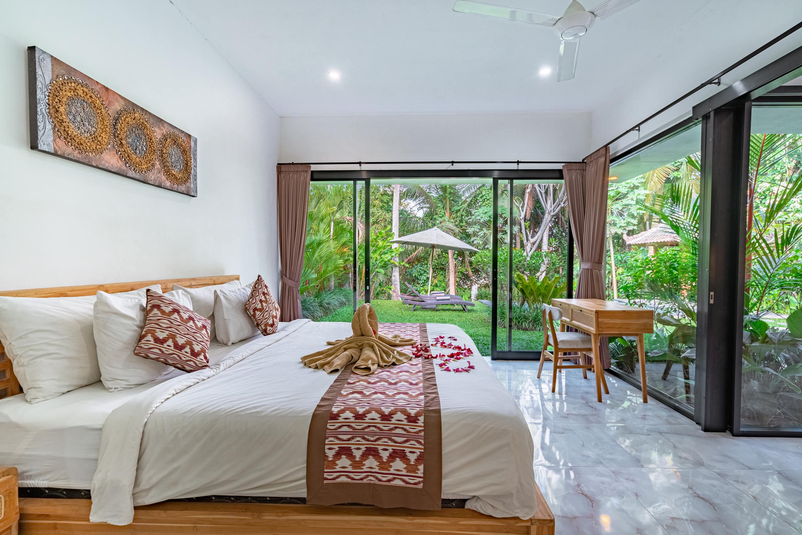 Villa in Ubud with forest views 6