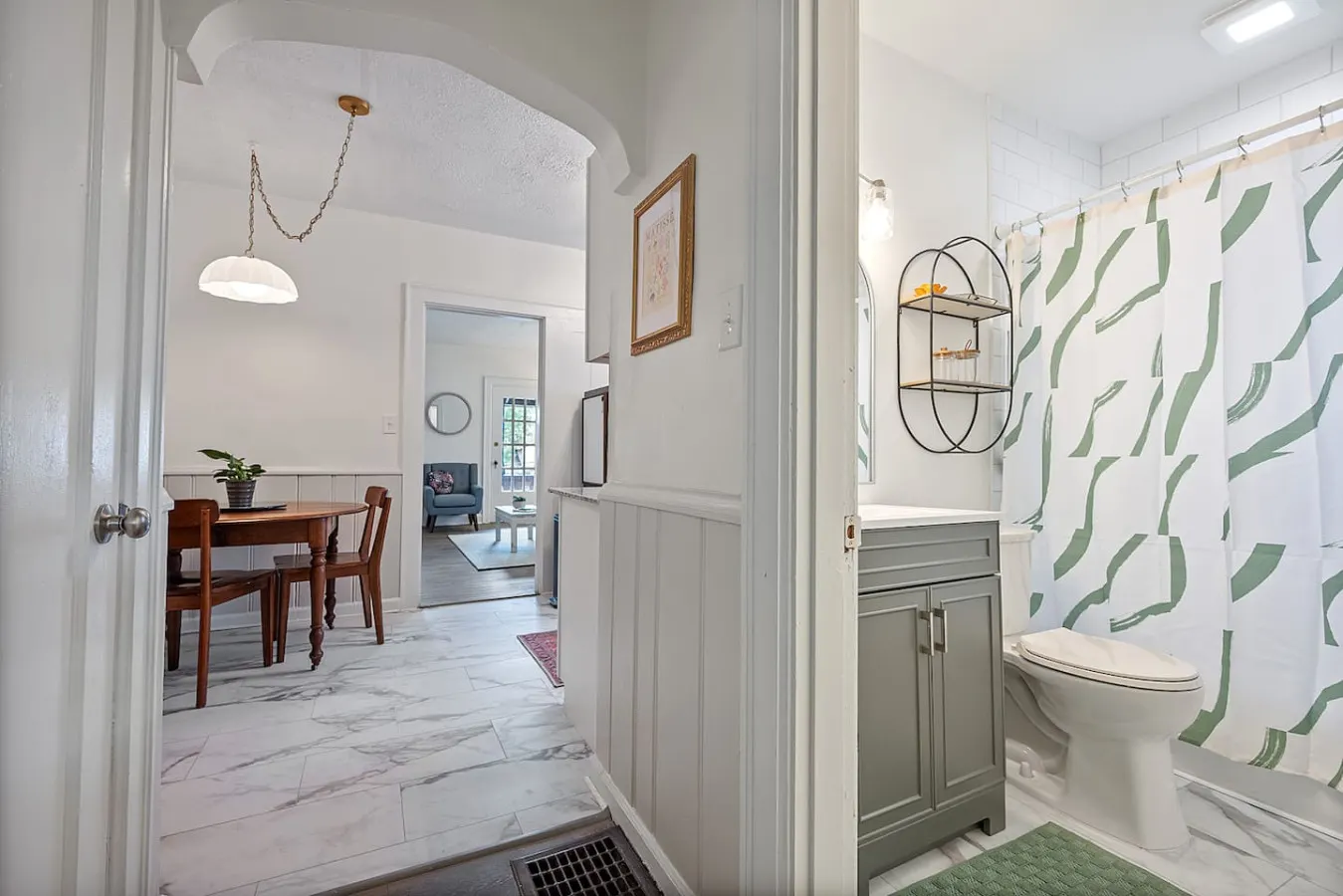 The Retreat - Warm and Convenient Guest Suite 15