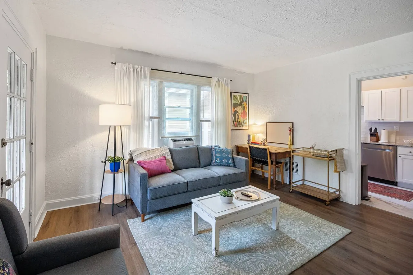 The Retreat - Warm and Convenient Guest Suite 7