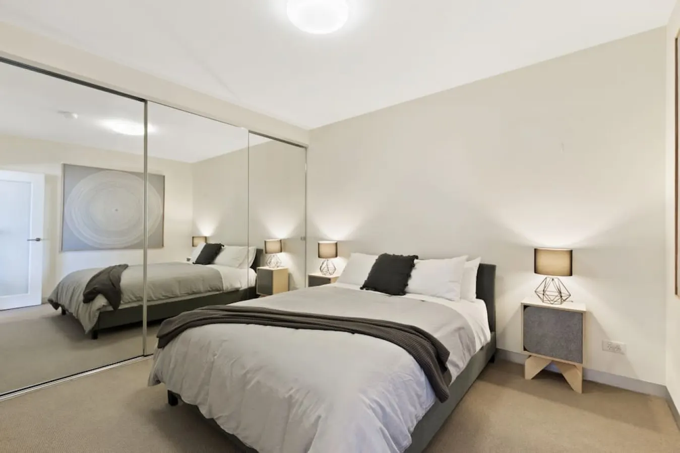 Levi: 2 Bed, 1 Bath Apartment 7